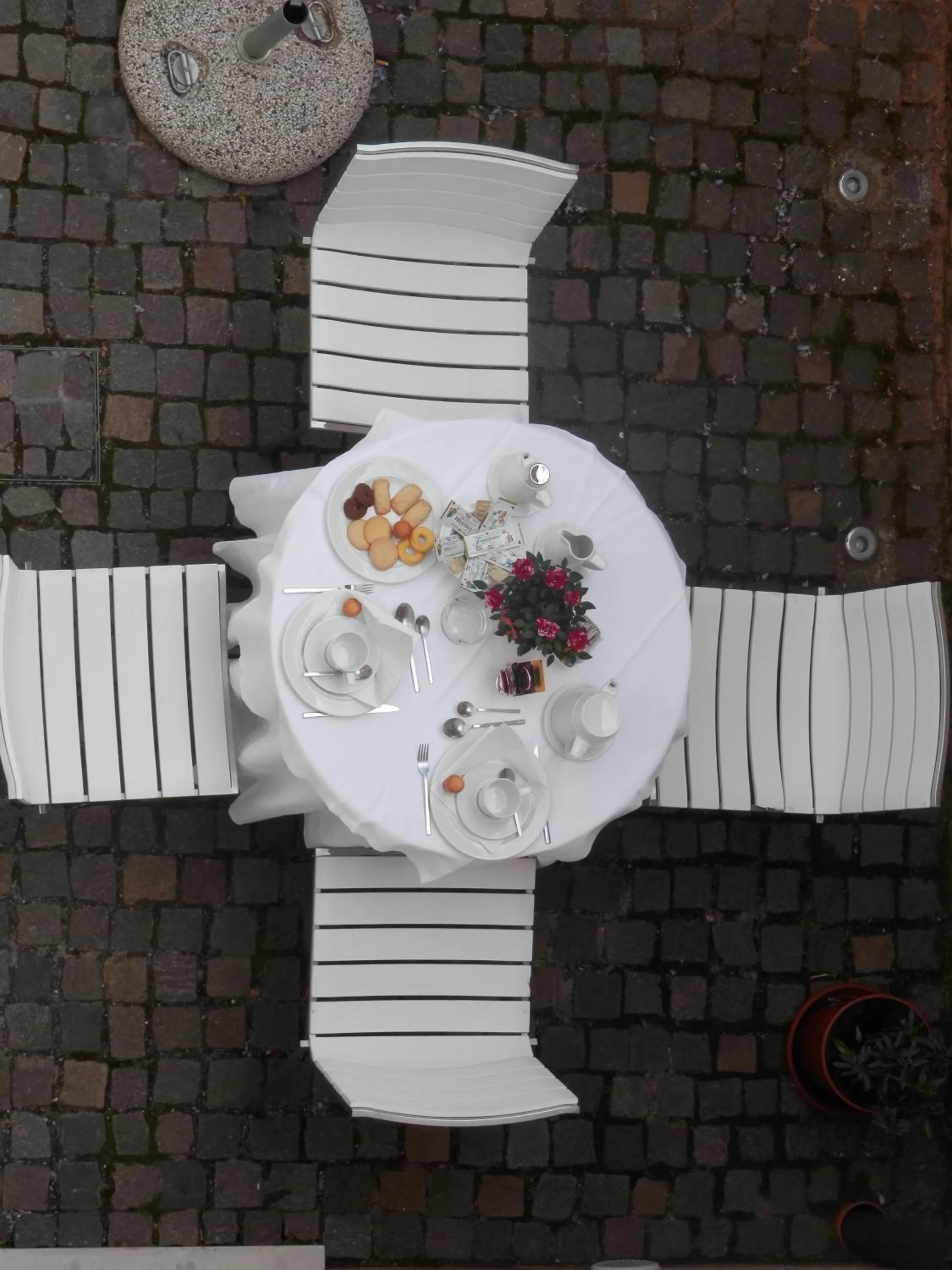 Patio in 15.92 Hotel