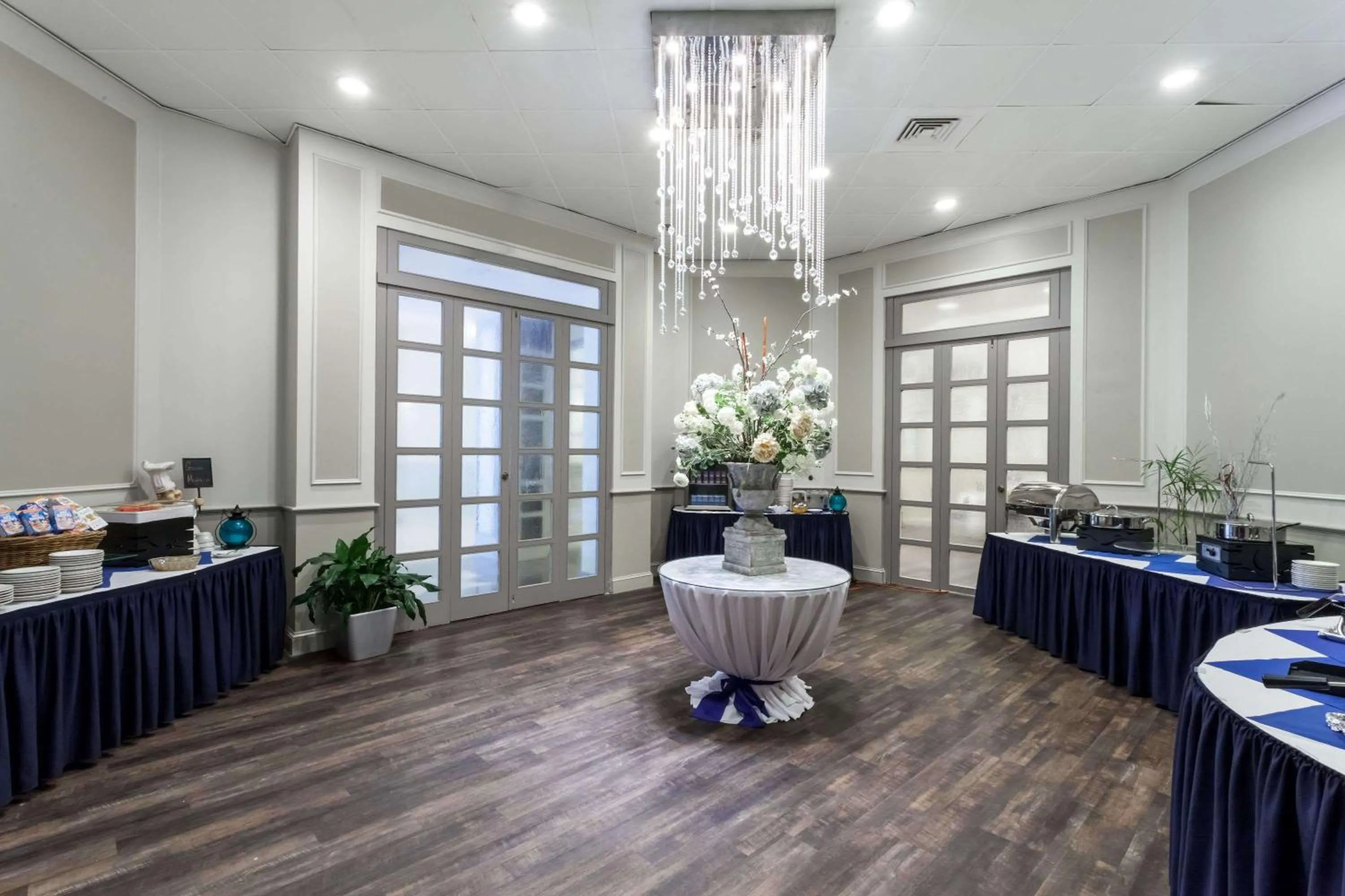 Restaurant/places to eat in Wyndham Southbury