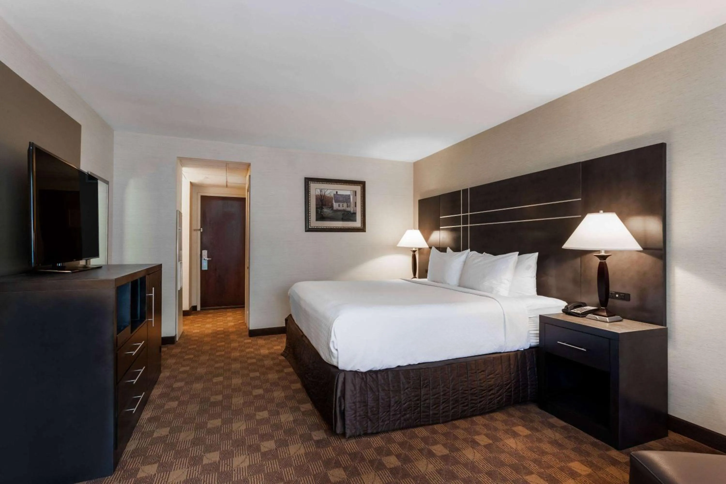 Photo of the whole room, Bed in Wyndham Southbury