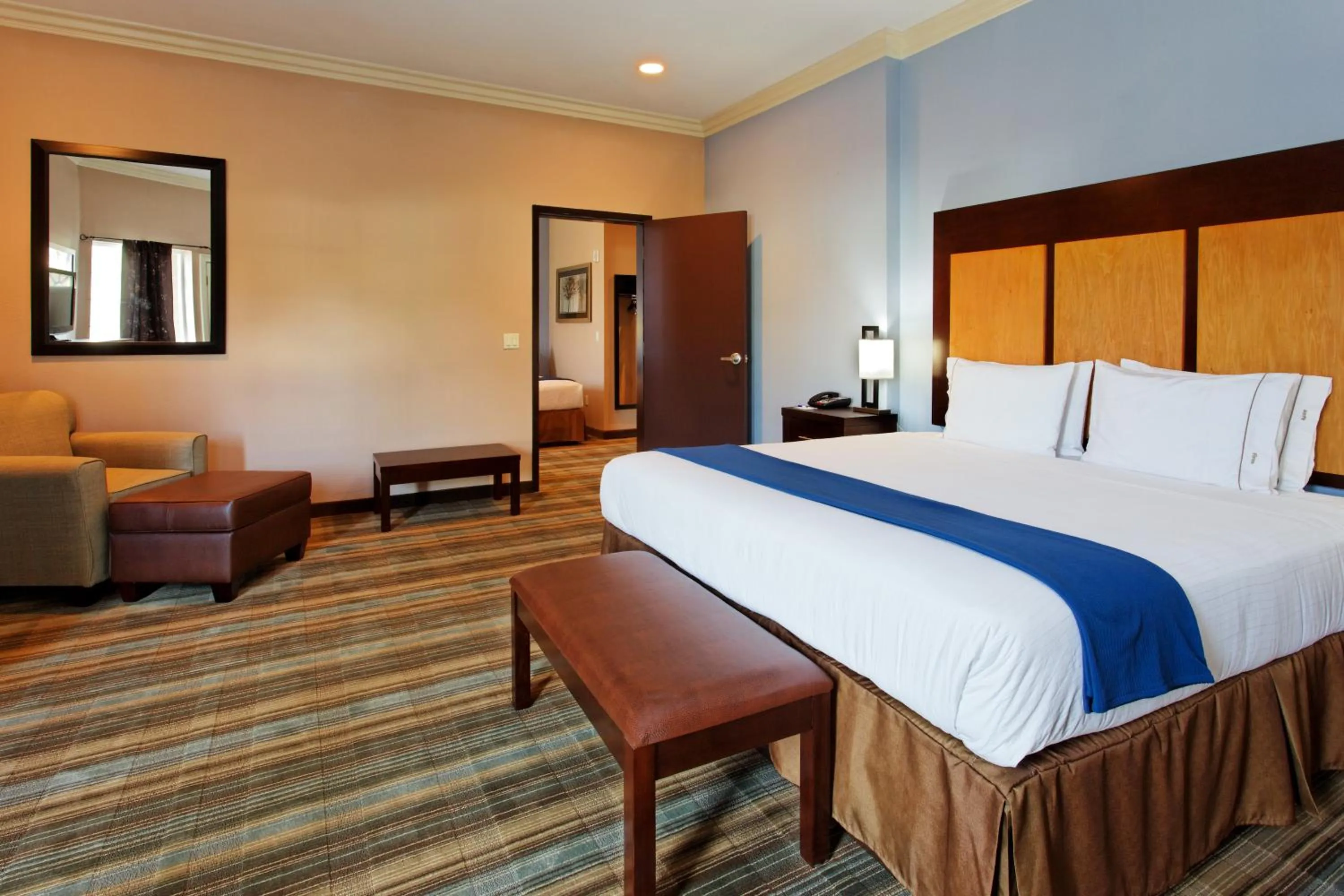 Bedroom, Bed in Holiday Inn Express Benicia by IHG