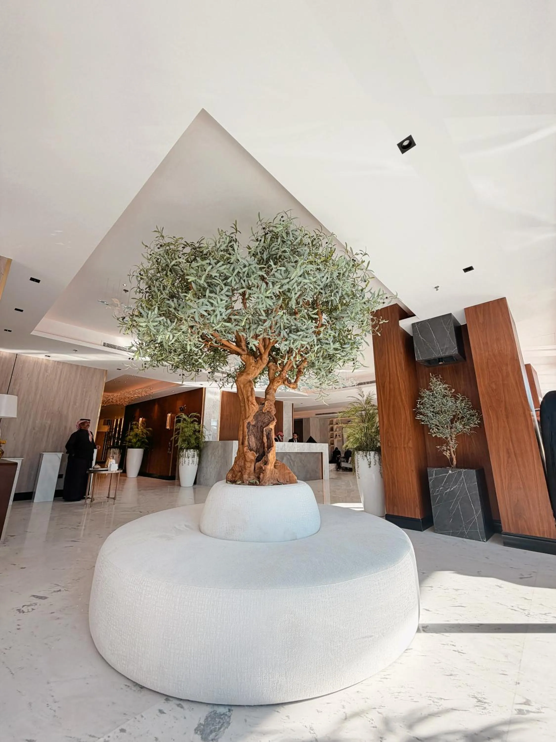 Rose Garden Hotel فندق روز جاردن