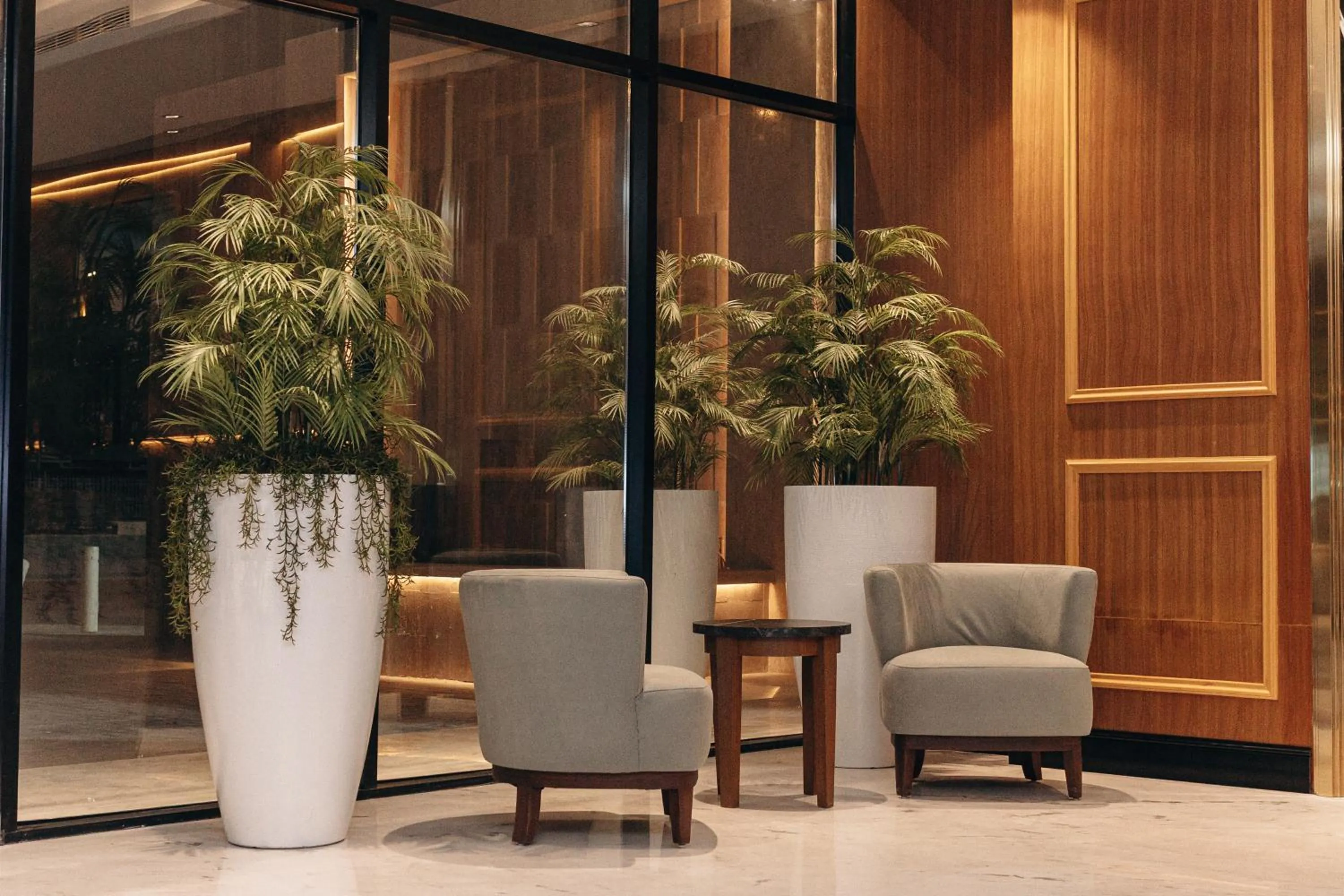 Rose Garden Hotel فندق روز جاردن