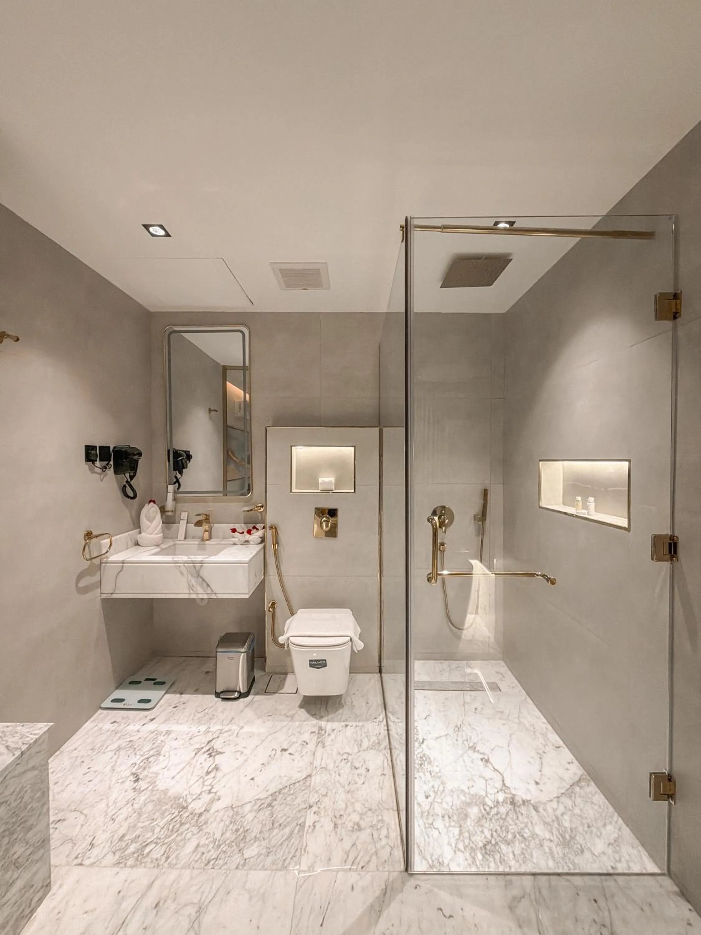 Rose Garden Hotel فندق روز جاردن