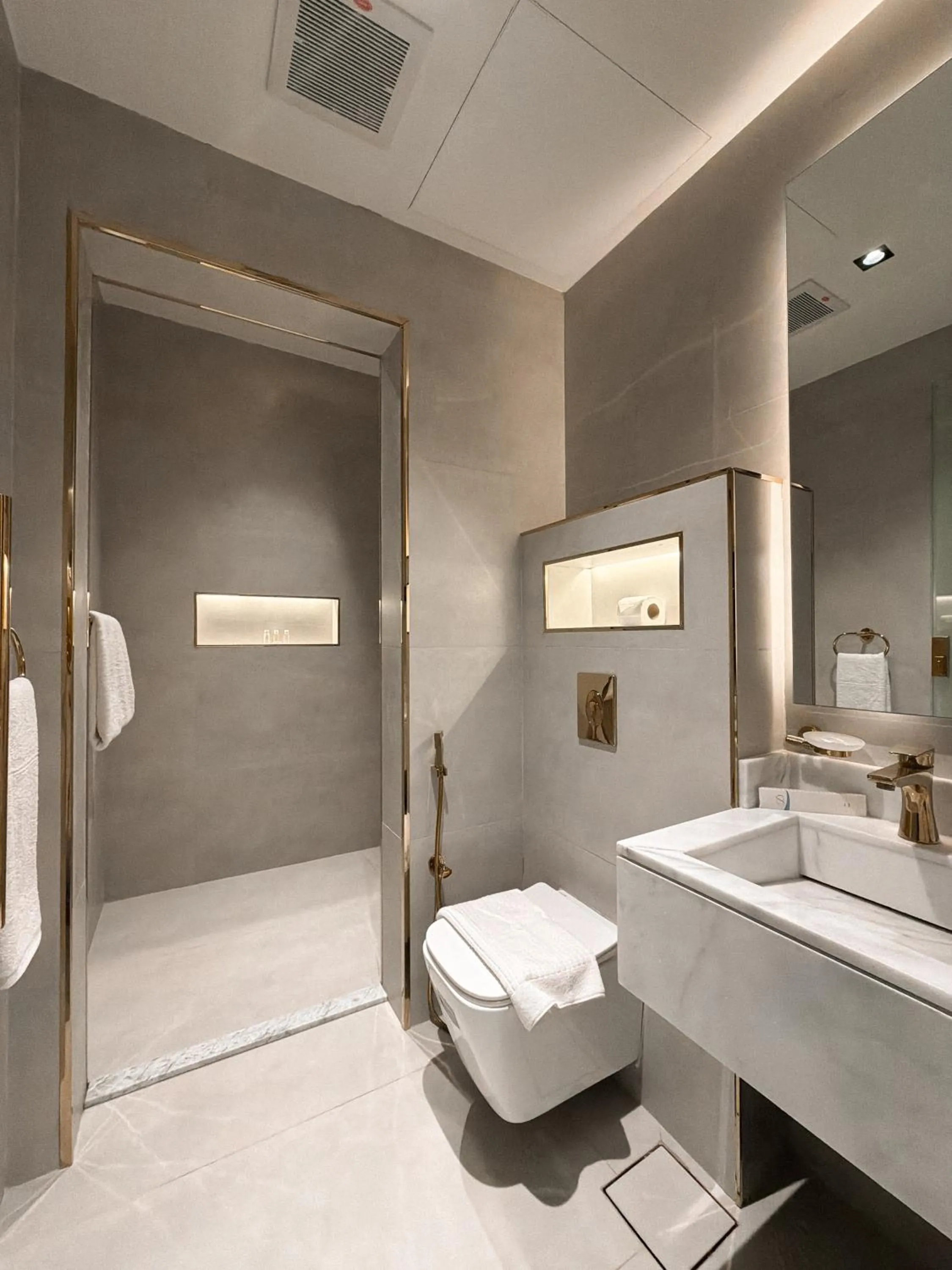 Rose Garden Hotel فندق روز جاردن