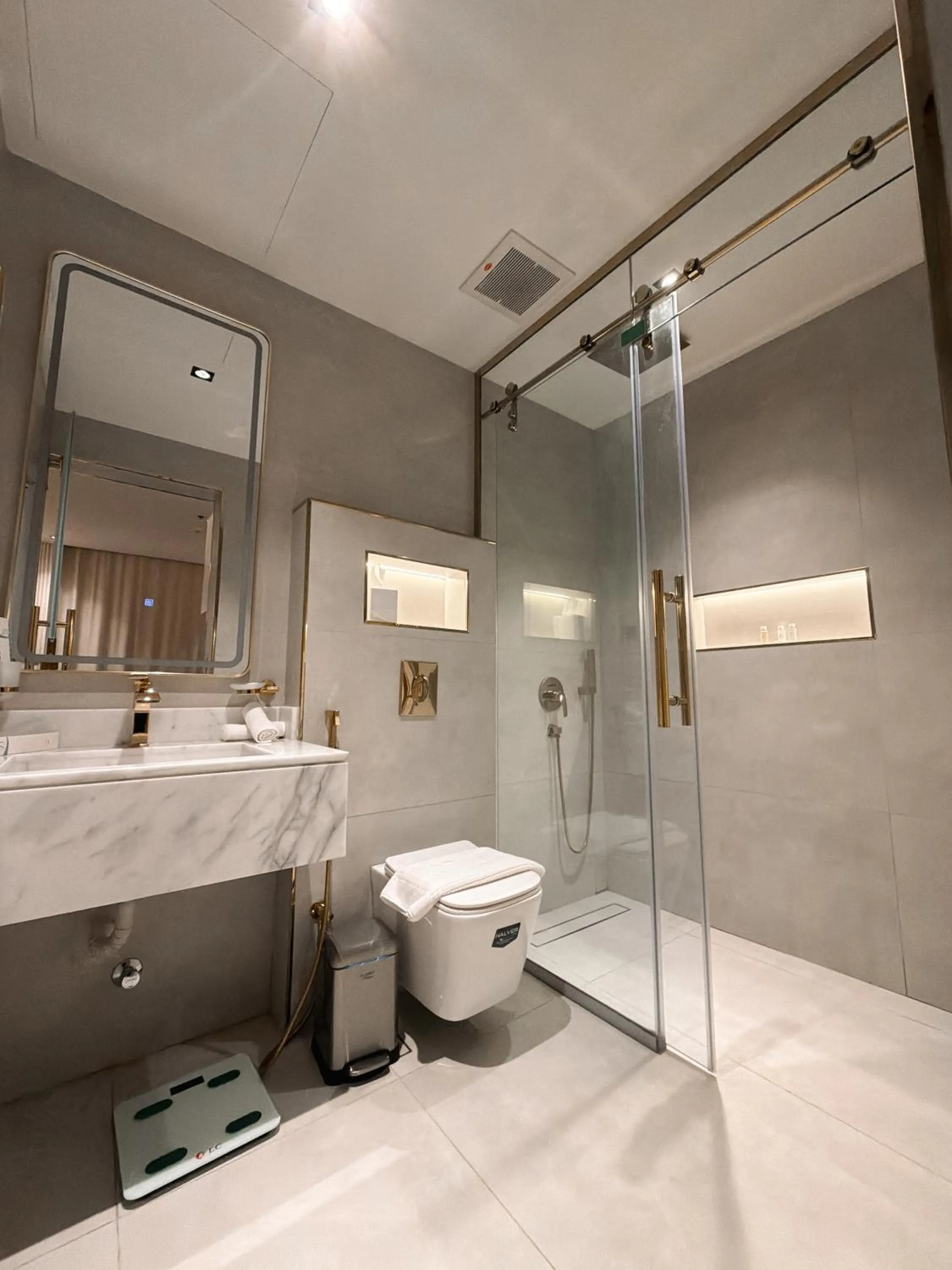 Rose Garden Hotel فندق روز جاردن