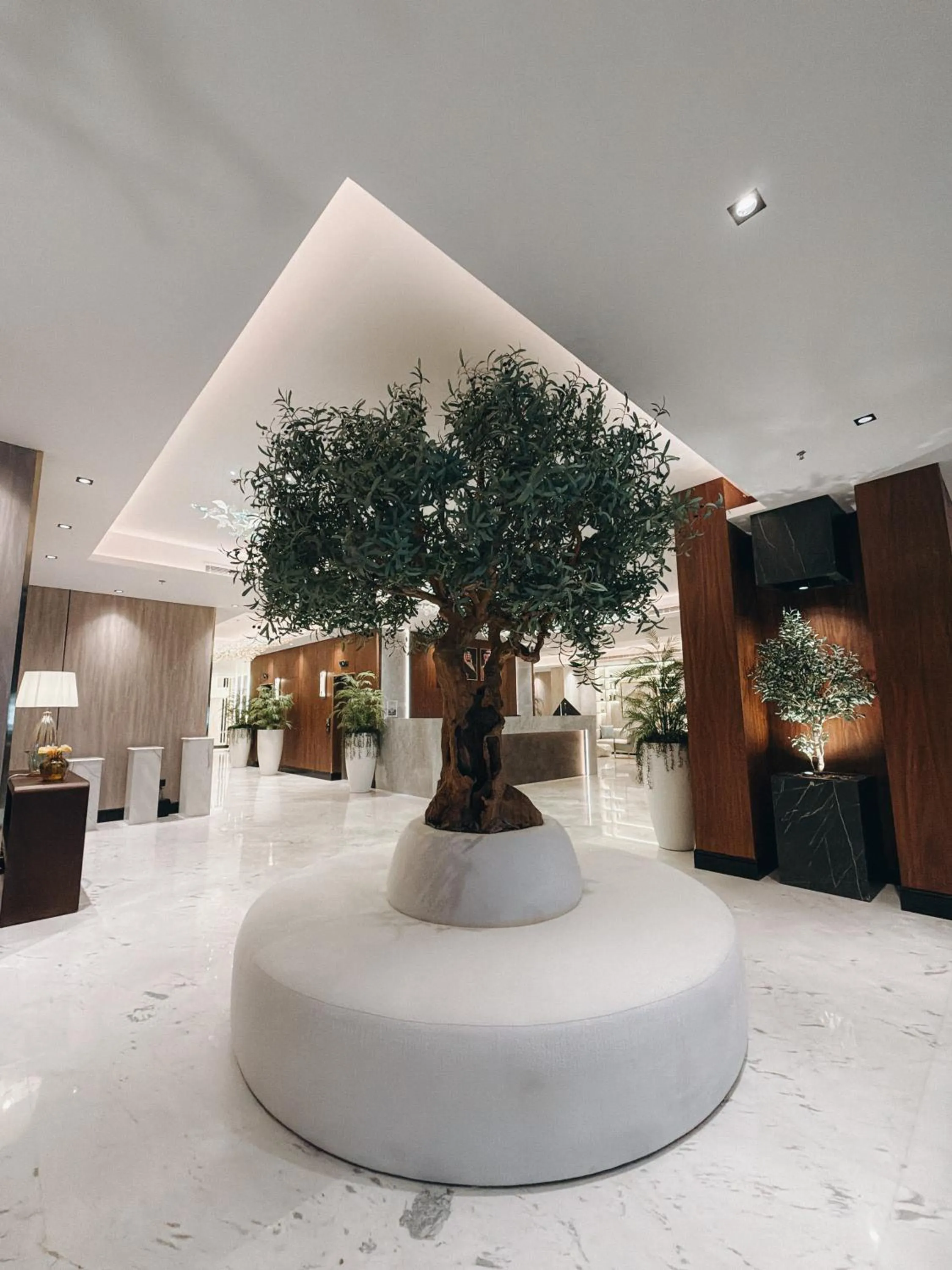 Rose Garden Hotel فندق روز جاردن