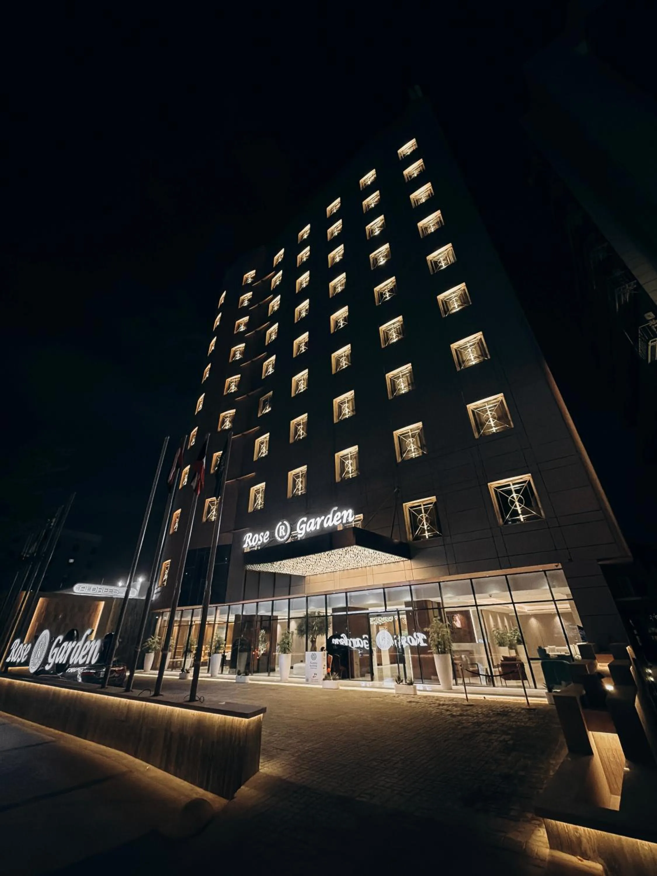 Rose Garden Hotel فندق روز جاردن