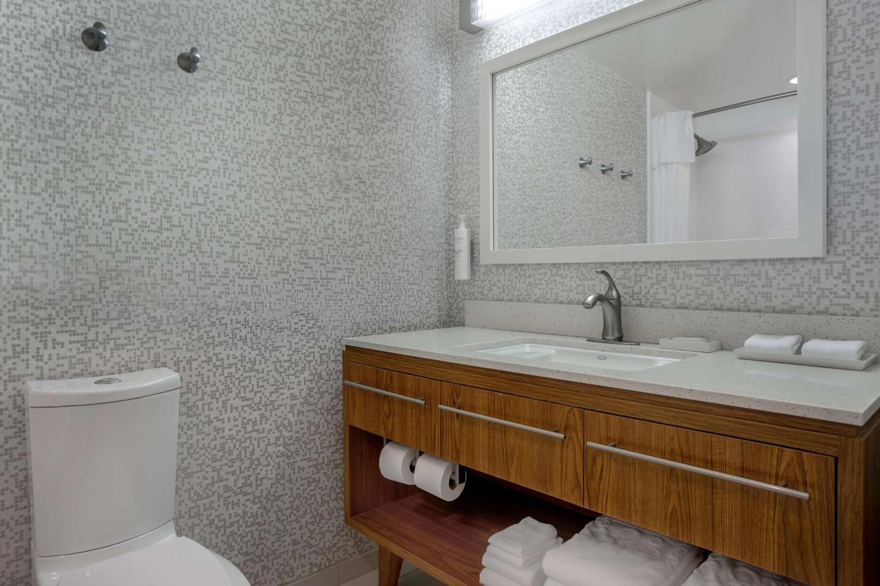 Bathroom in Home2 Suites by Hilton Destin