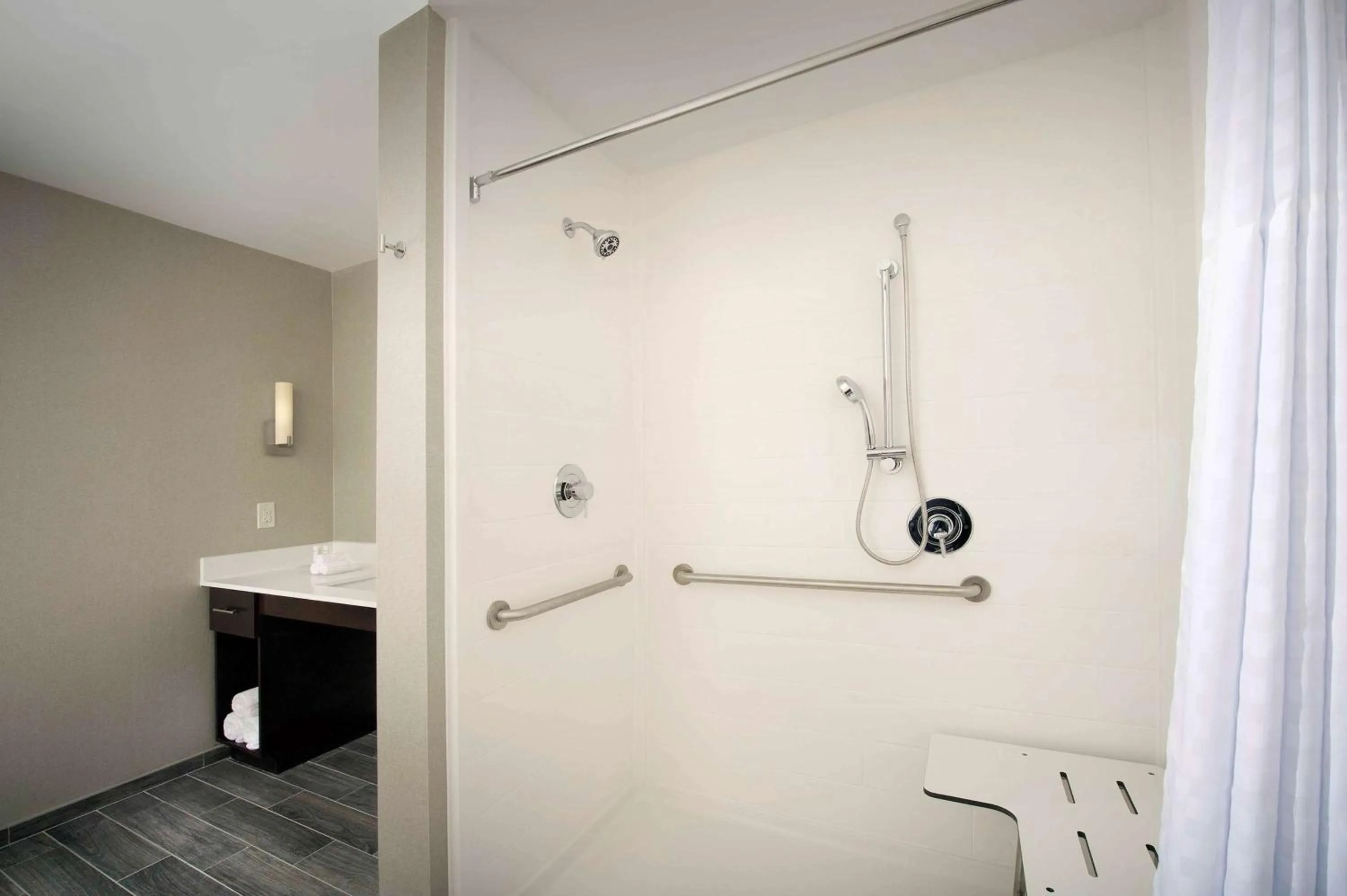 Bathroom in Homewood Suites San Antonio Airport