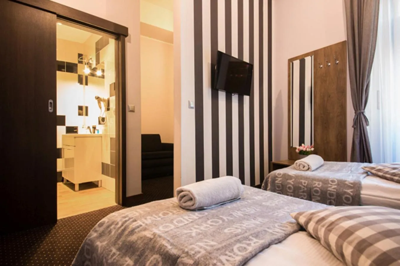 Photo of the whole room, Bed in Boogie ApartHouse Old Town