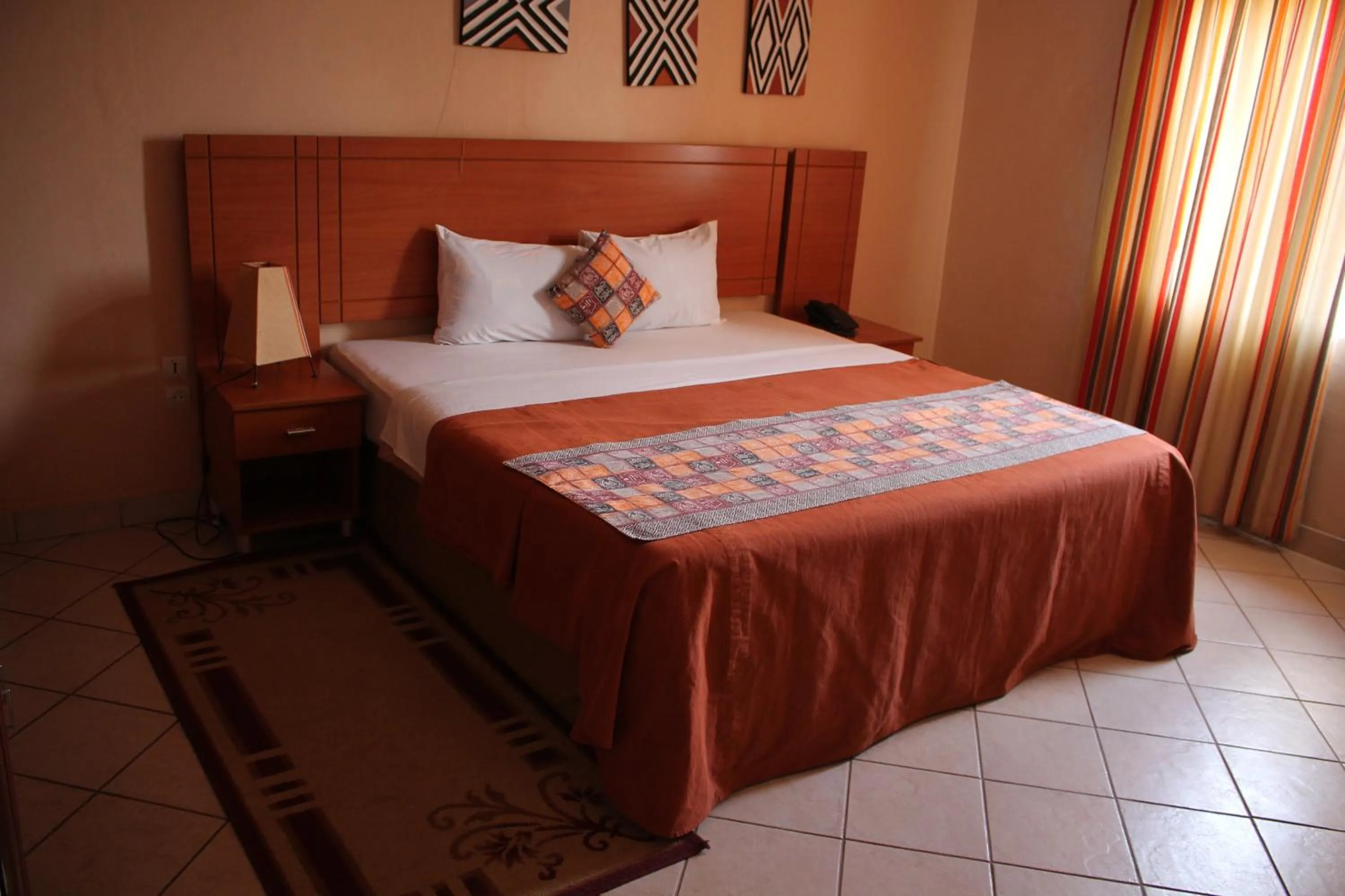 Bed in Kings Hospitality Centre