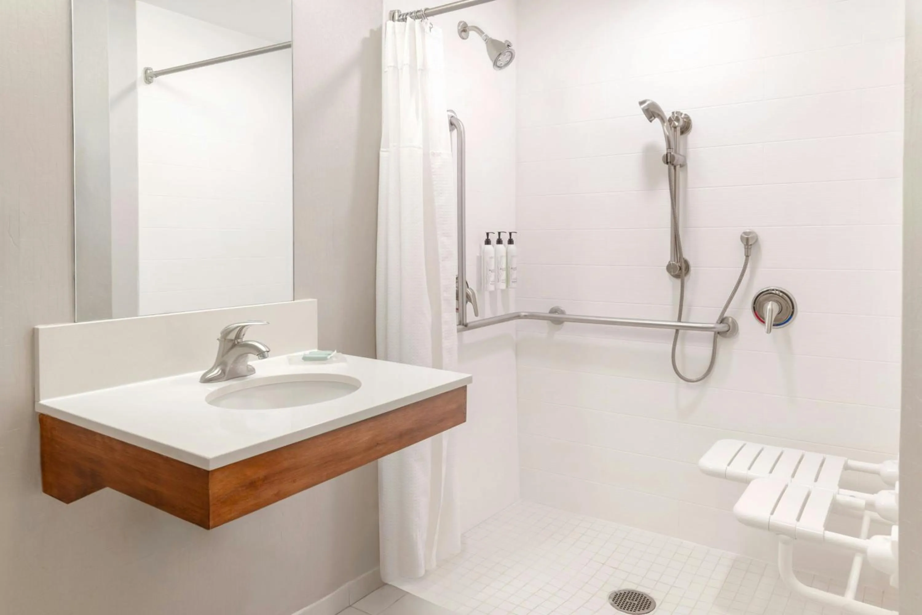 Bathroom in SpringHill Suites Detroit Auburn Hills