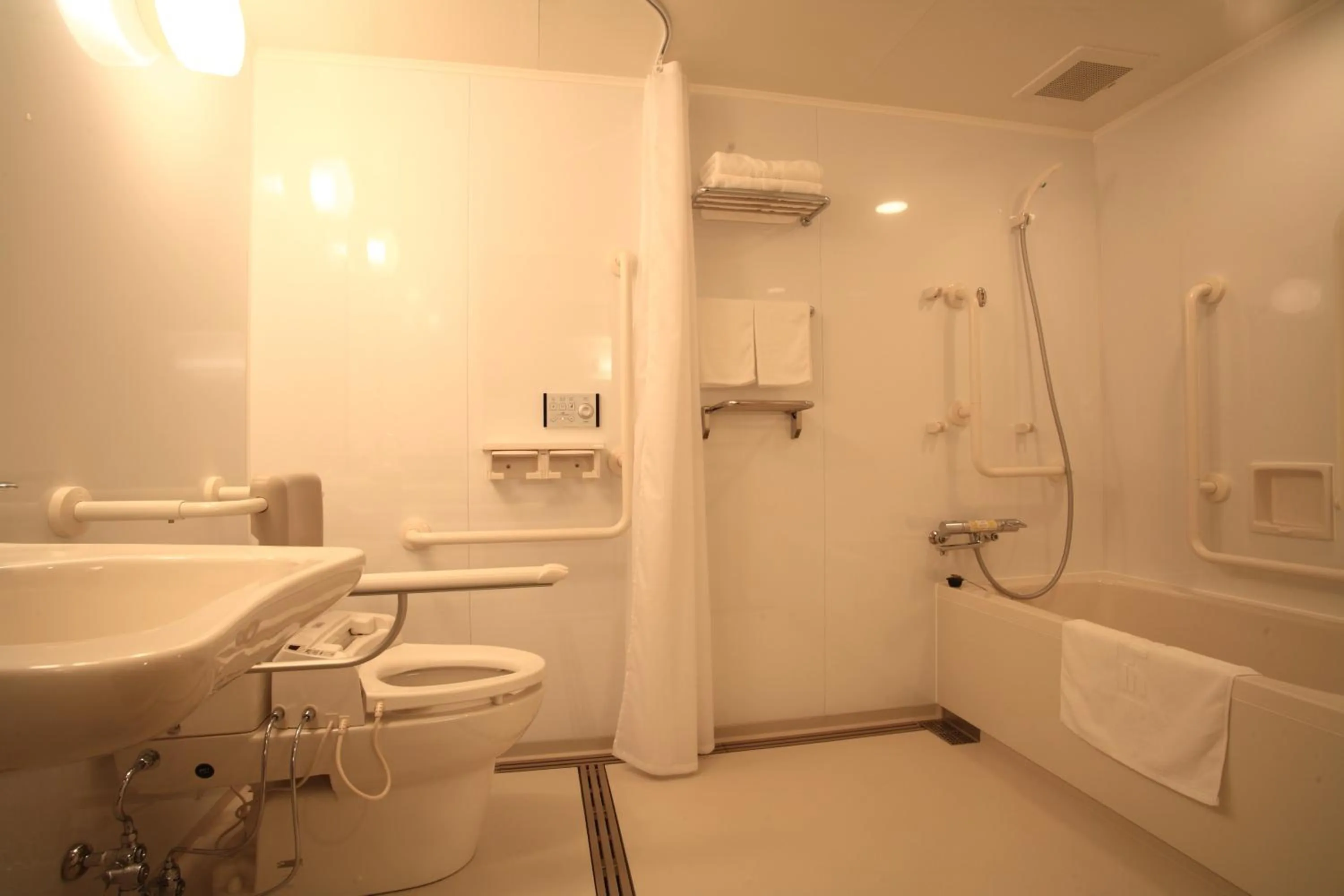 Bathroom in Life Inn Katsuta Station West