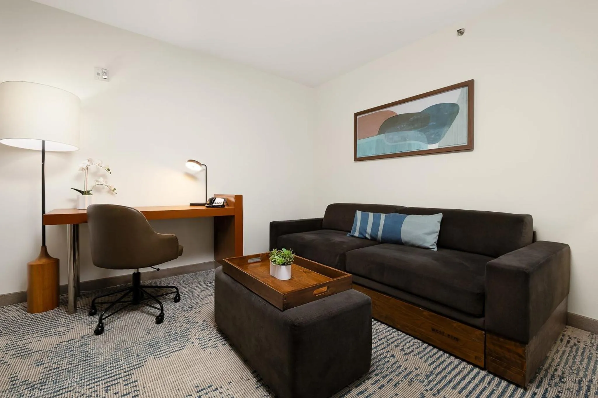 Living room in SpringHill Suites by Marriott McAllen Convention Center