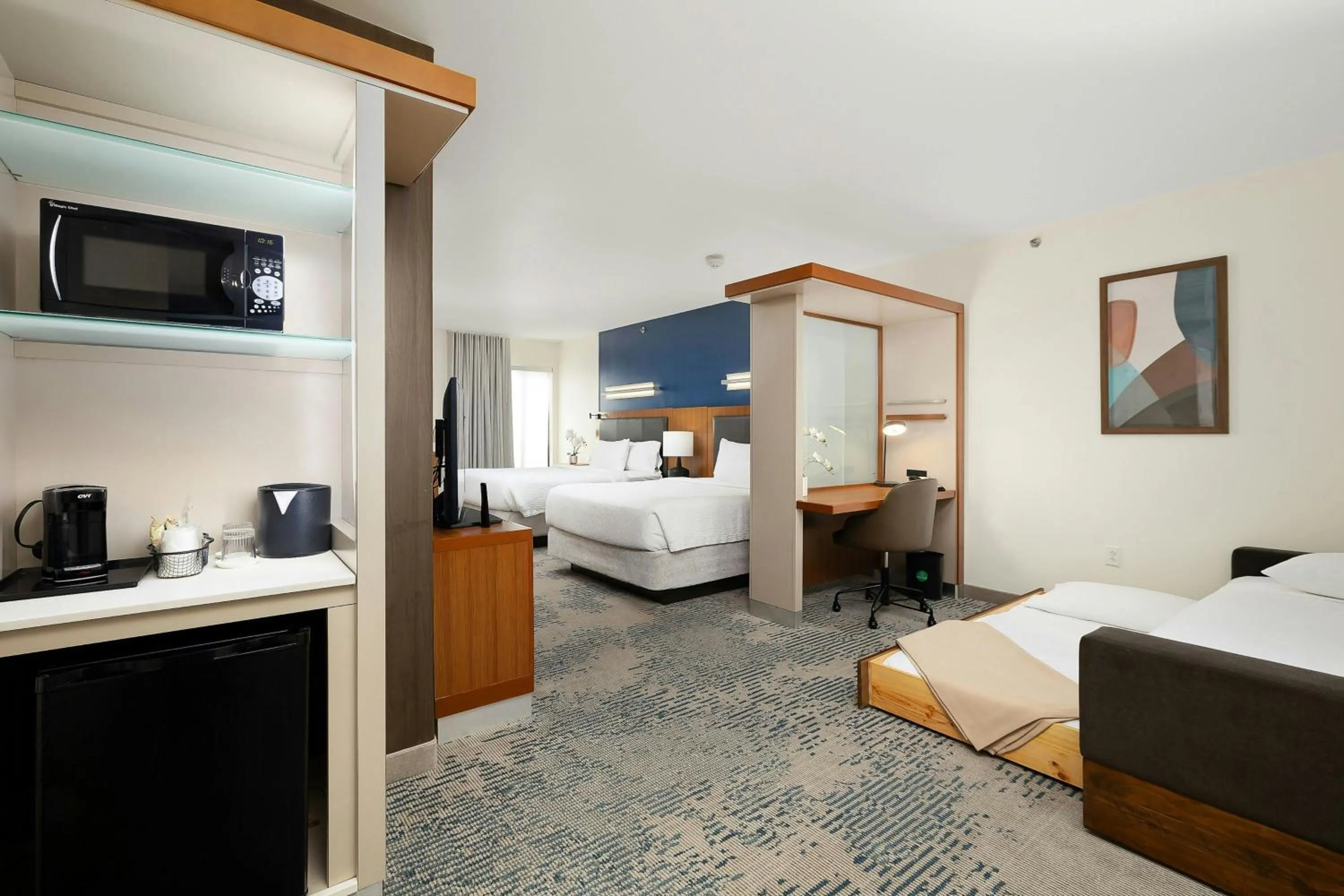 Photo of the whole room, Bed in SpringHill Suites by Marriott McAllen Convention Center