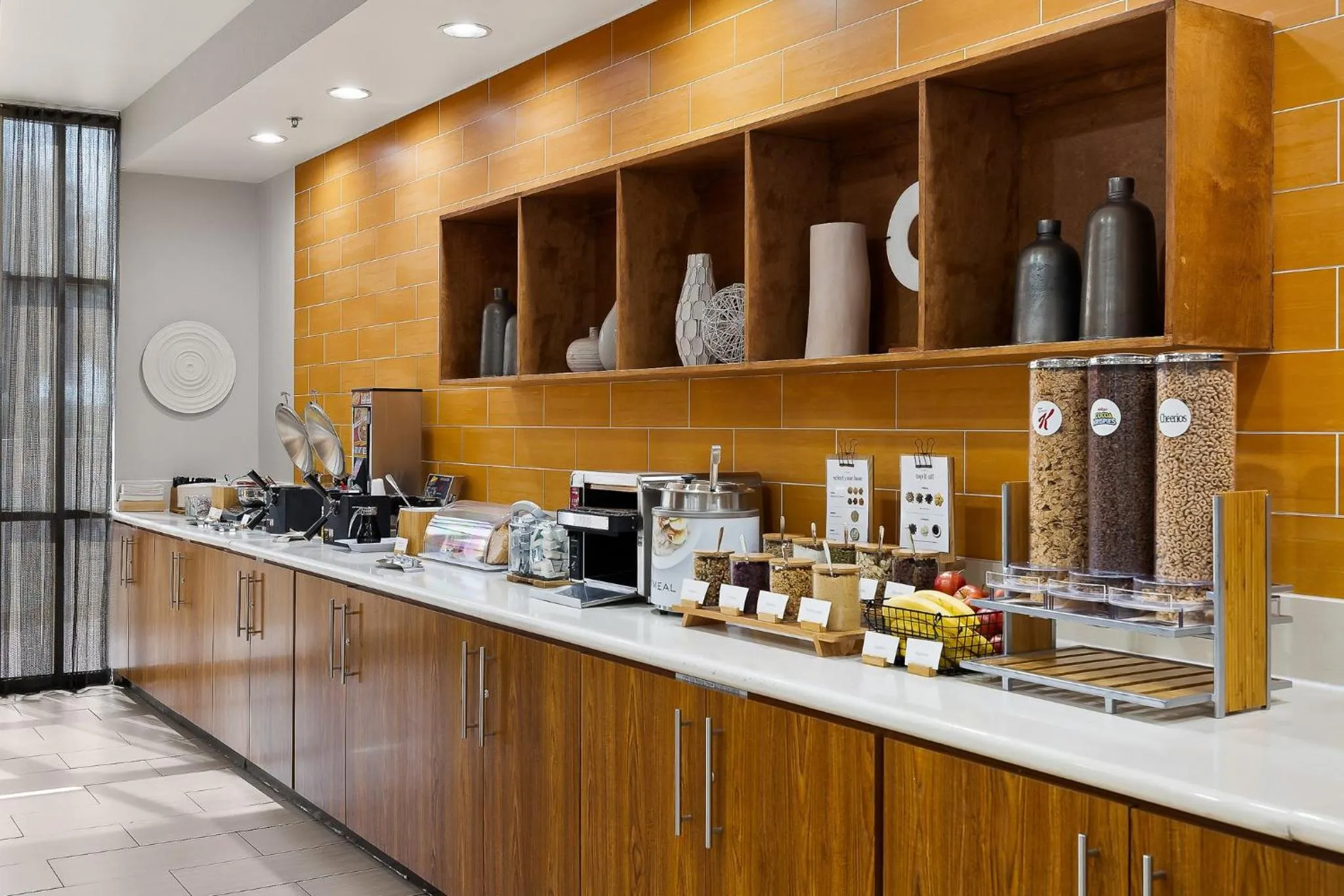 Coffee/tea facilities in SpringHill Suites by Marriott McAllen Convention Center