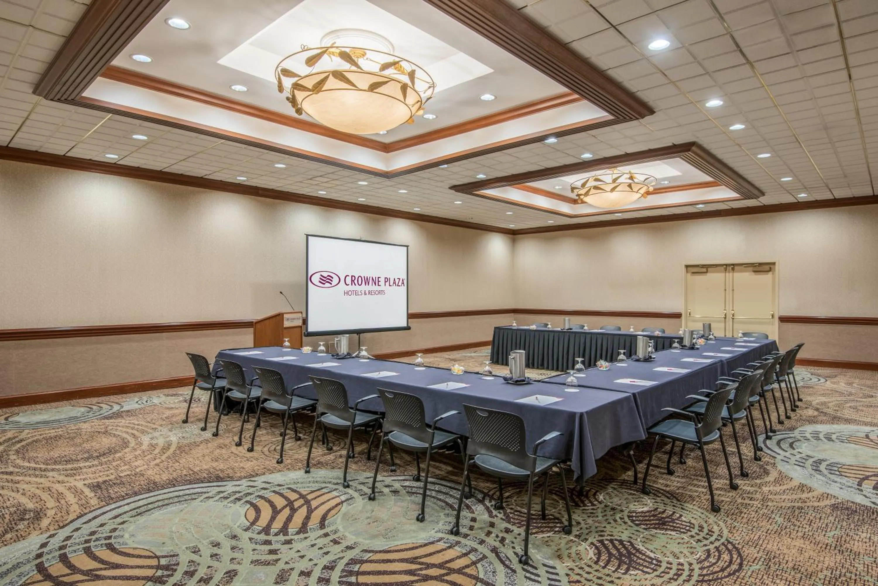 Meeting/conference room in Crowne Plaza Knoxville Downtown University by IHG