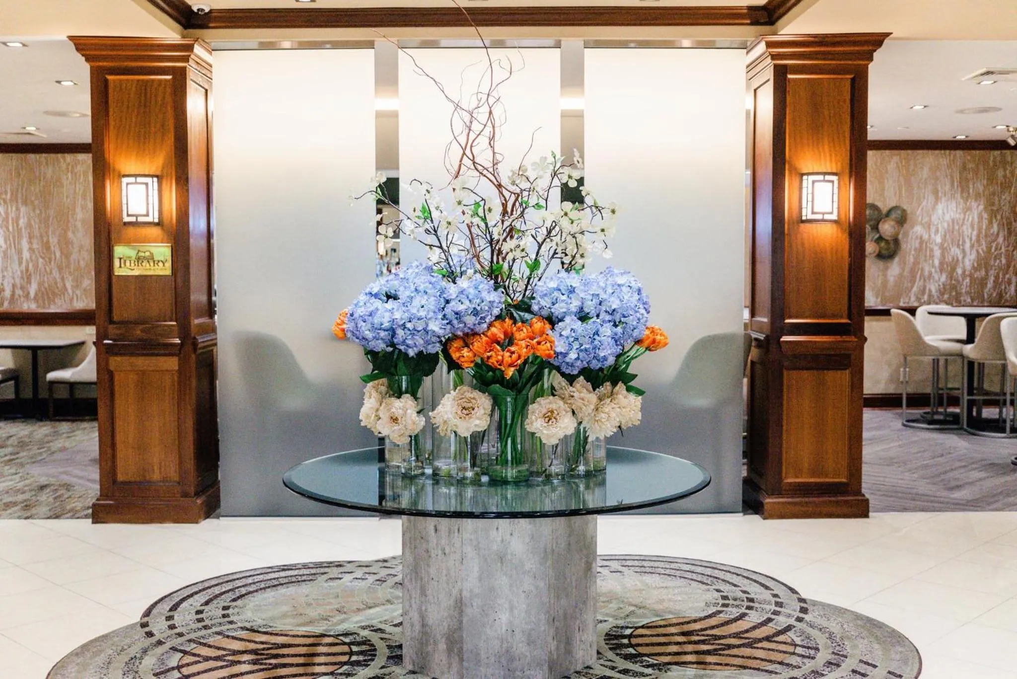 Property building in Crowne Plaza Knoxville Downtown University by IHG