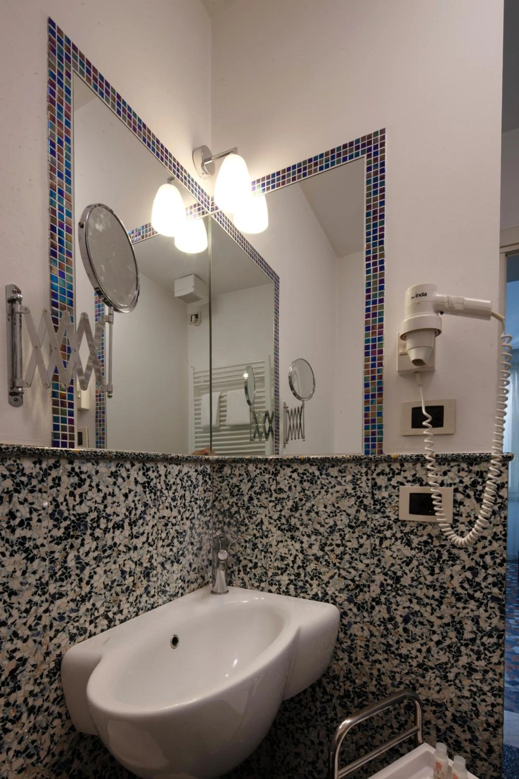 Bathroom in CityHotel Cristina Vicenza