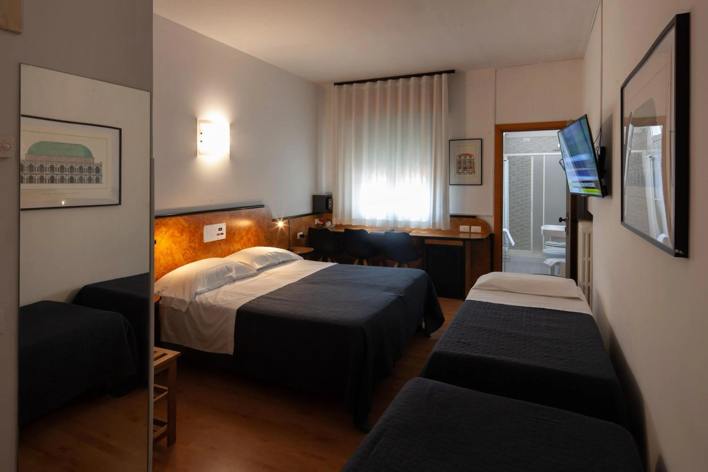 Bedroom, Bed in CityHotel Cristina Vicenza