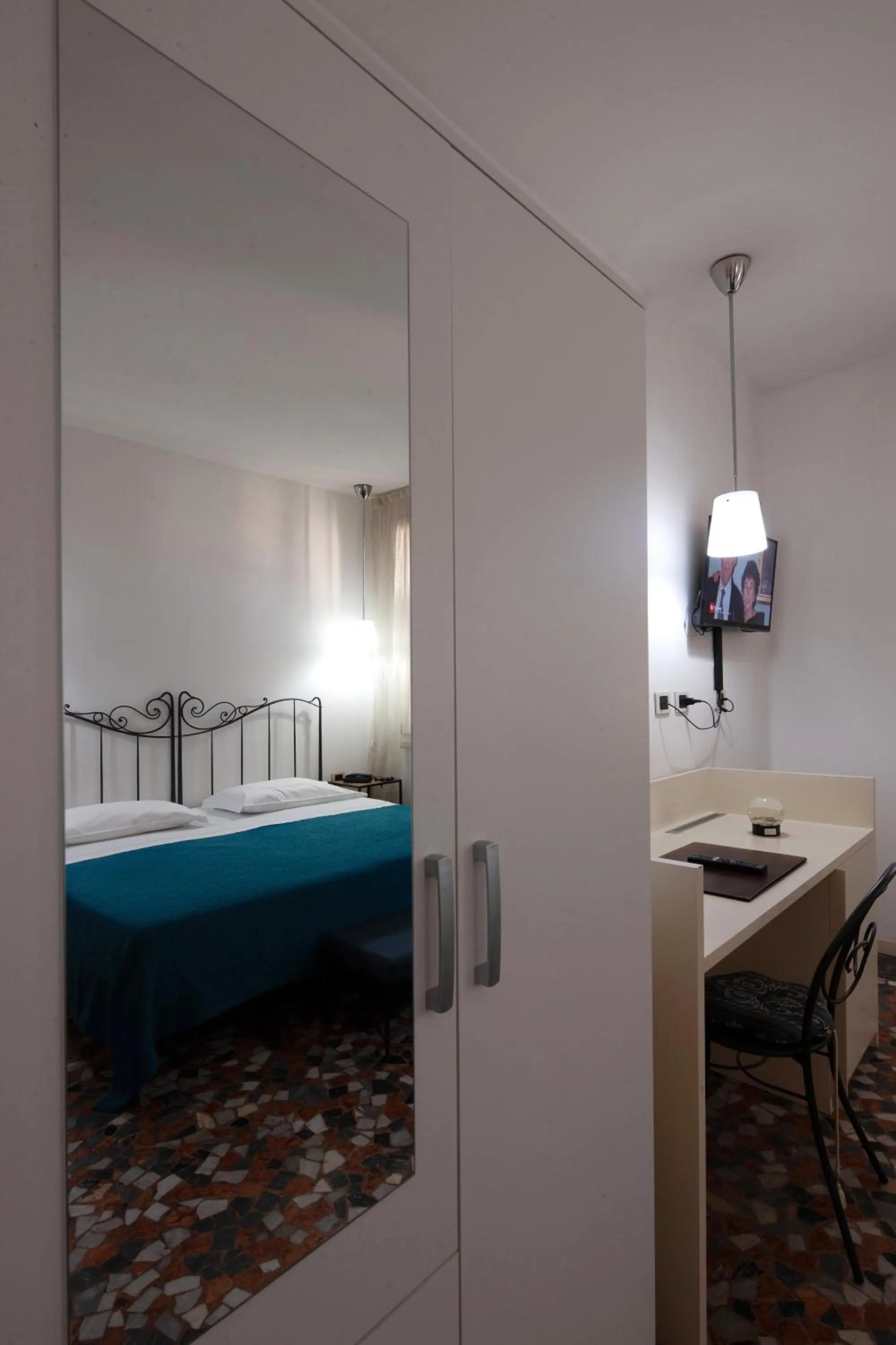 Bedroom, Bed in CityHotel Cristina Vicenza
