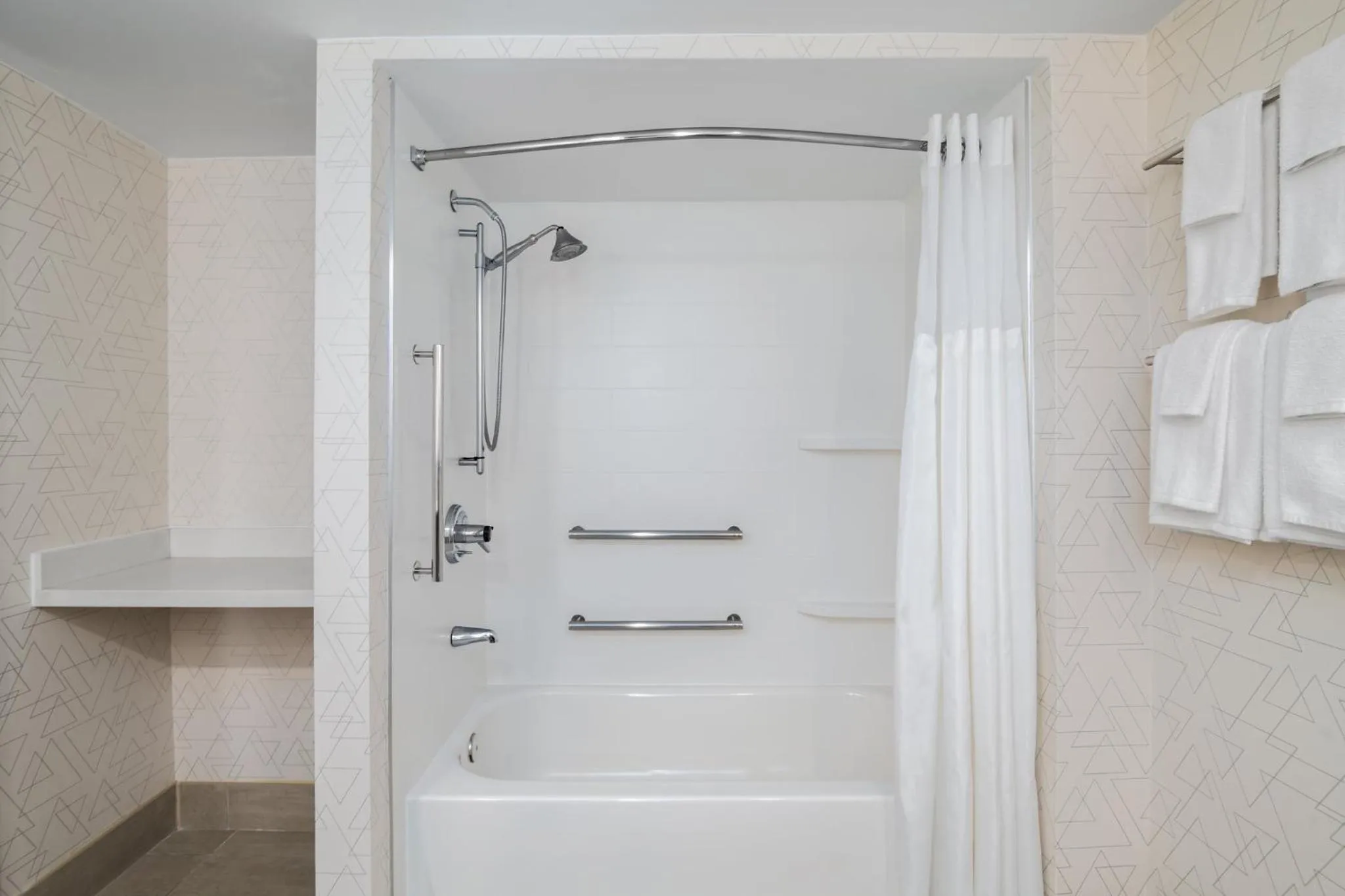 Bathroom in Holiday Inn Express Hotel & Suites Bentonville by IHG