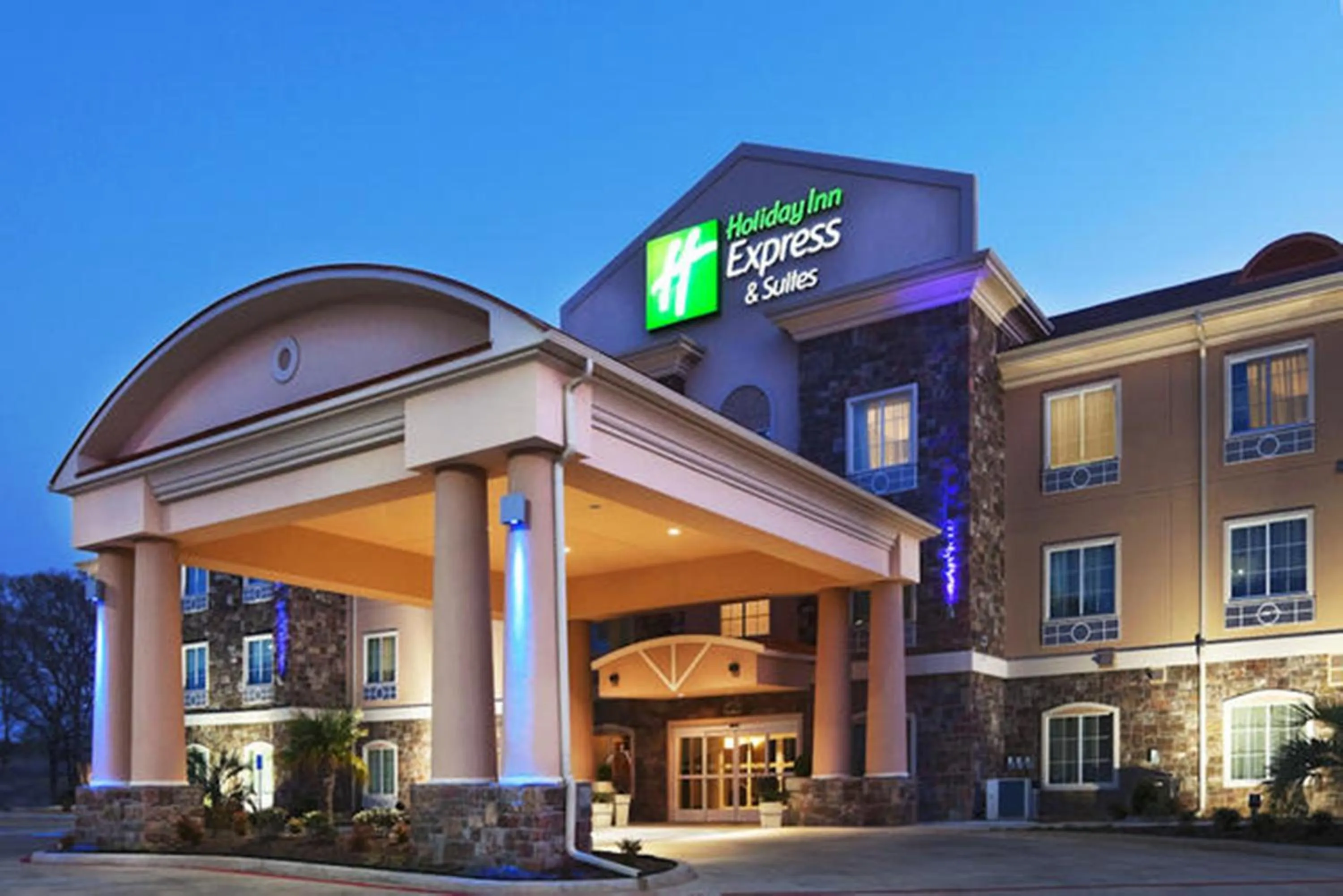 Property building in Holiday Inn Express Hotels & Suites Jacksonville by IHG