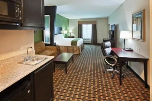 Bed in Holiday Inn Express Hotels & Suites Jacksonville by IHG