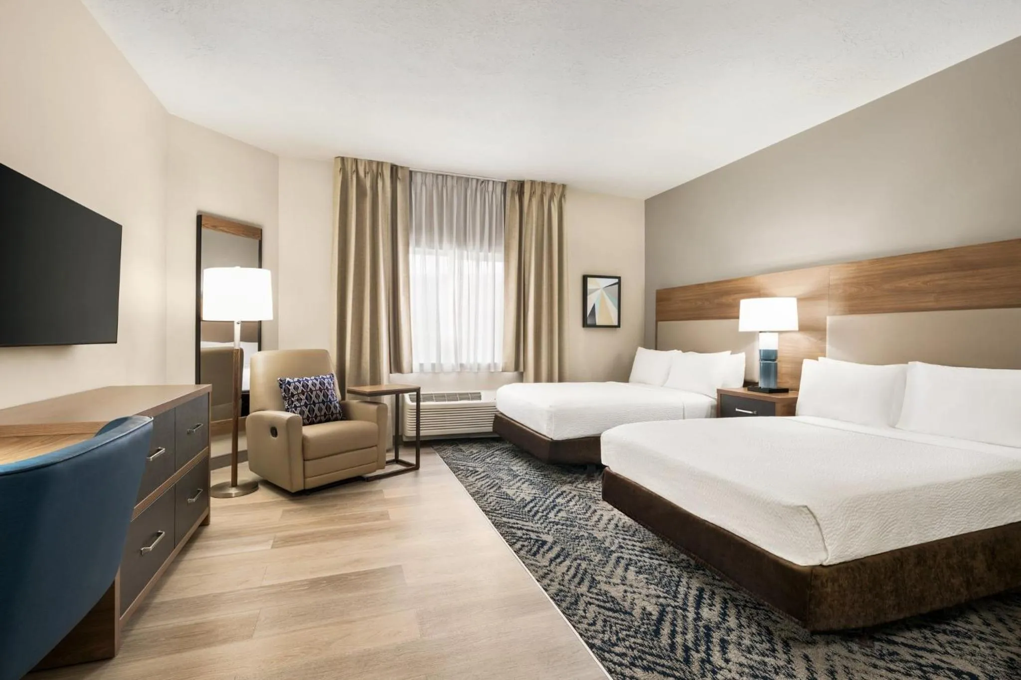 Photo of the whole room, Bed in Candlewood Suites Boise - Towne Square by IHG