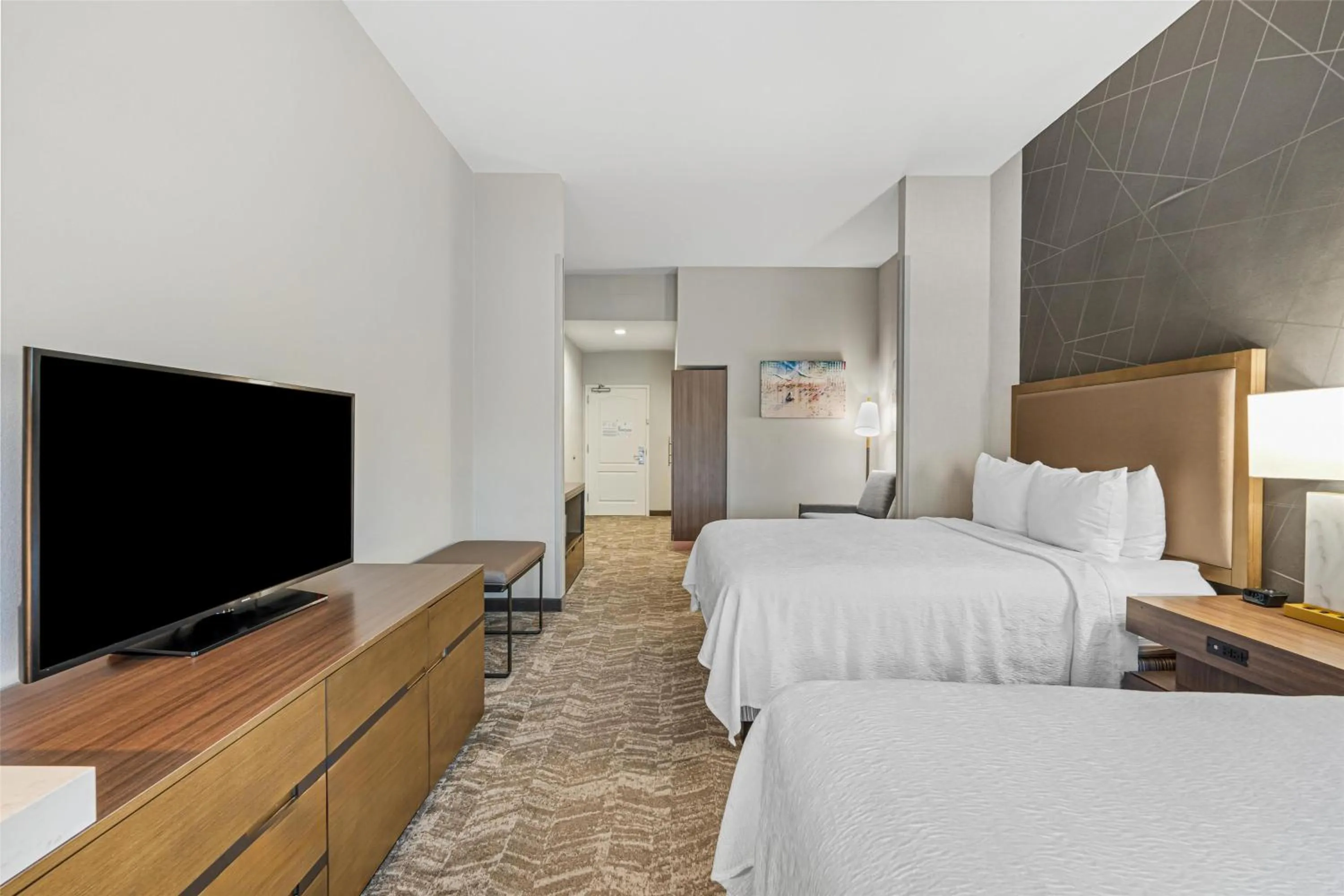 Bedroom, Bed in Best Western Valencia/Six Flags Inn & Suites