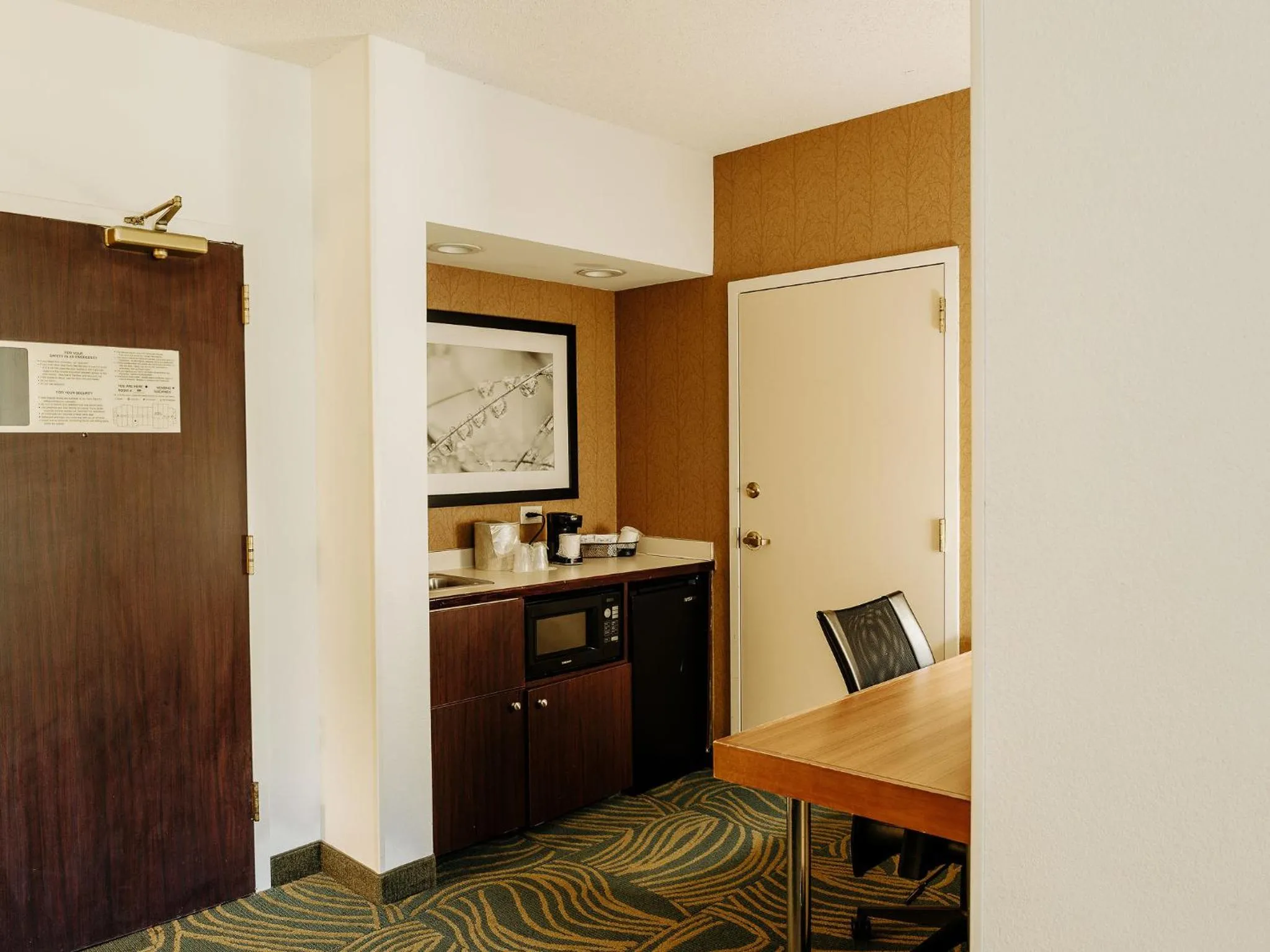The Beacon Charlotte Airport by IHG