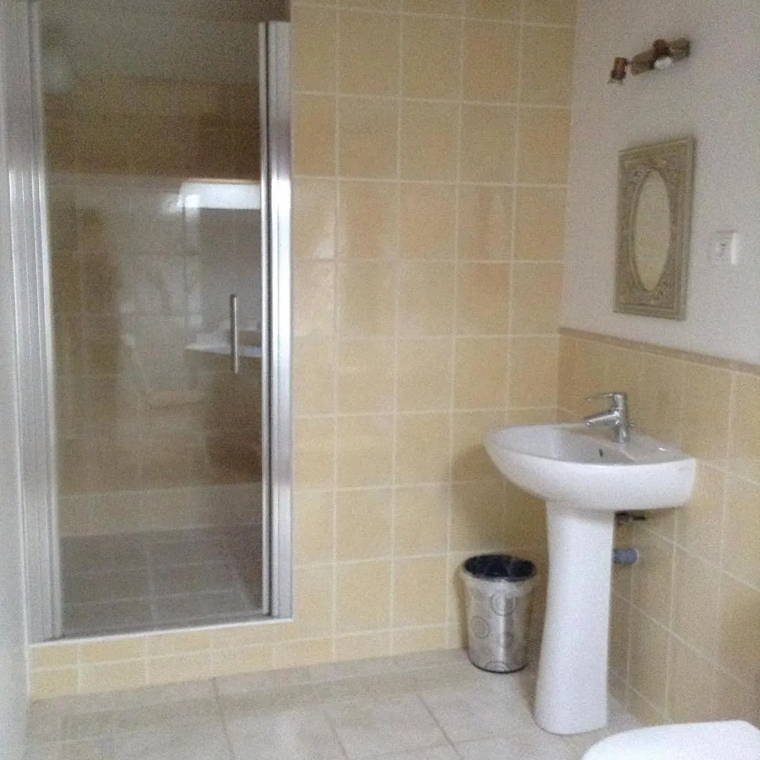 Bathroom in Gite du Calme 3 Star Bed & Breakfast Cognac