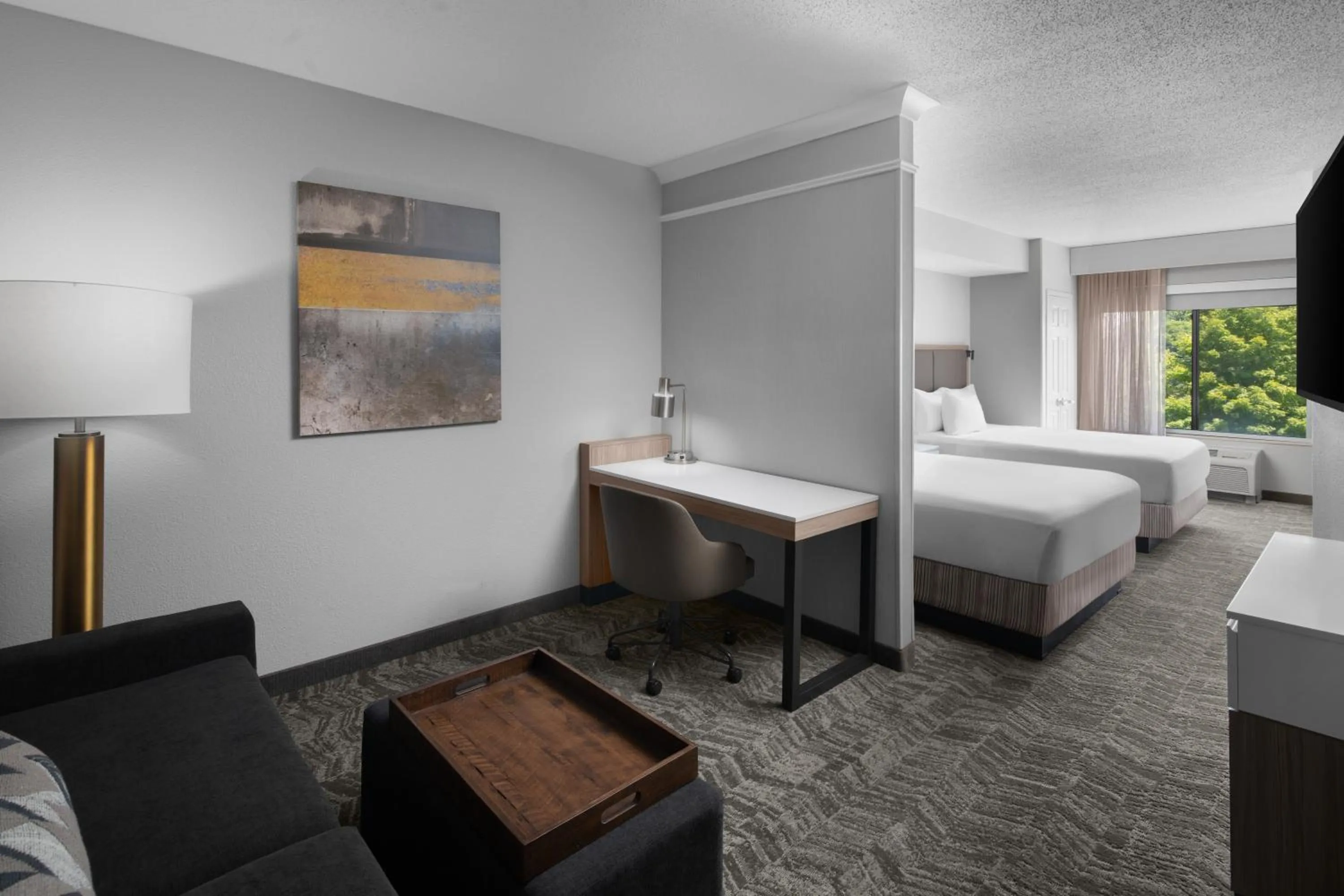 Bed in SpringHill Suites by Marriott Grand Rapids Airport Southeast