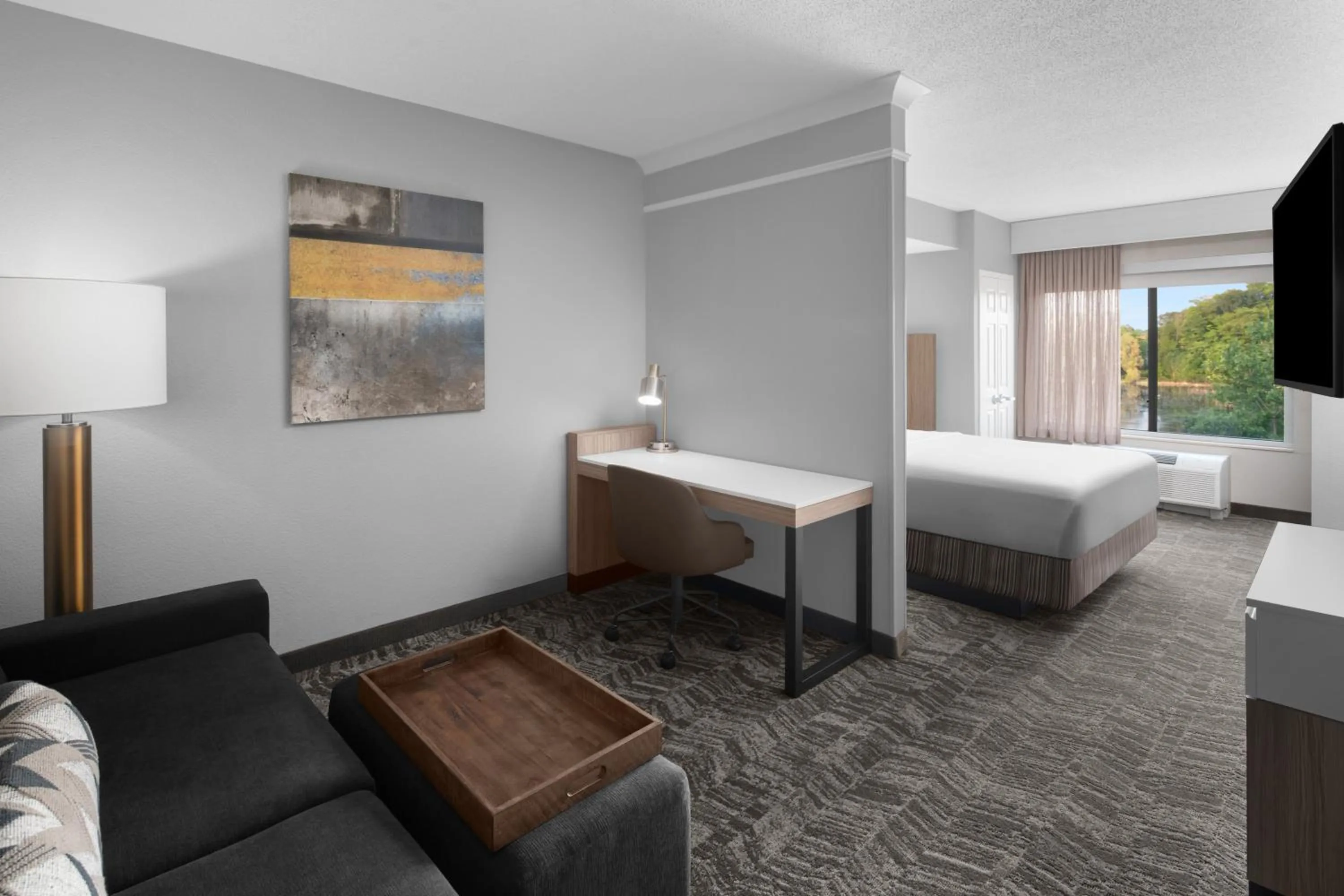 Bed in SpringHill Suites by Marriott Grand Rapids Airport Southeast