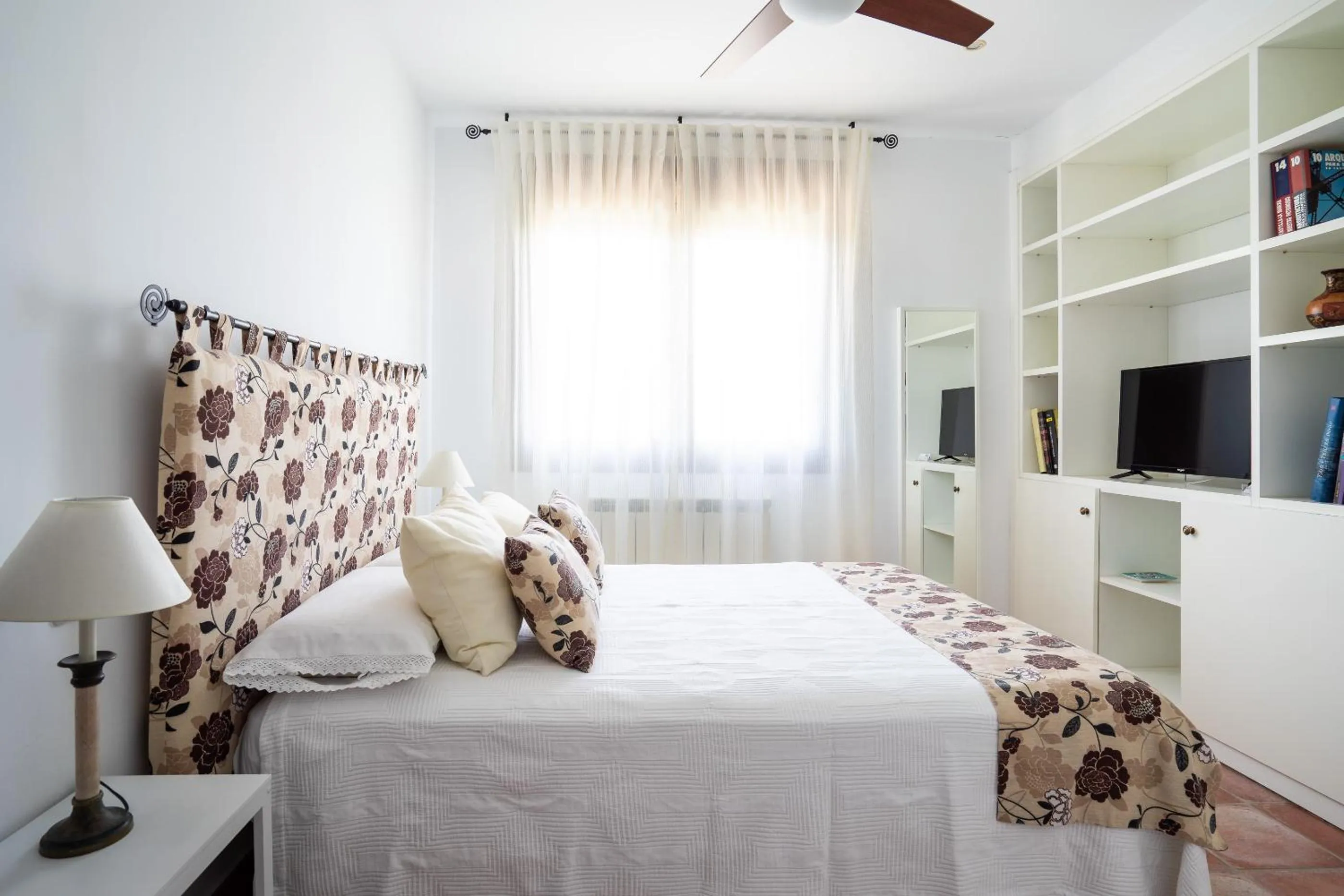 Photo of the whole room, Bed in Villa Marín Toledo