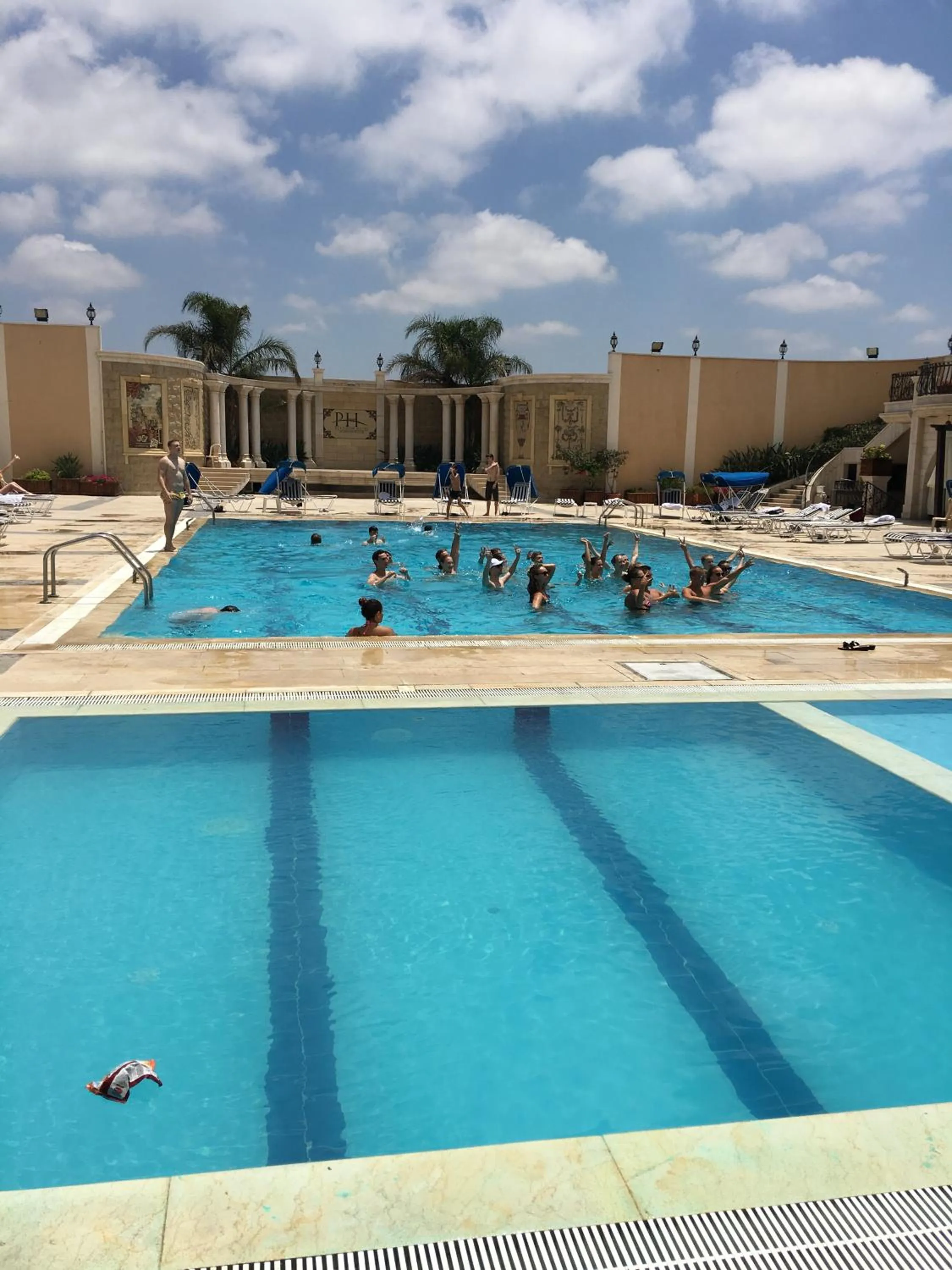 Day in Platinum Hotel