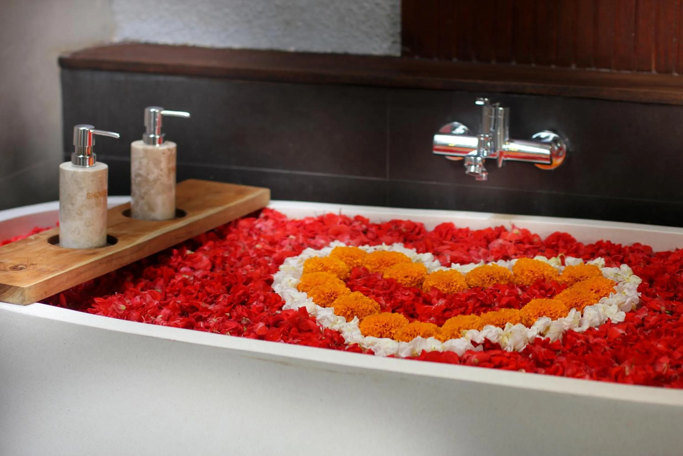 Bath in Sudha Villa Bali Baik-Baik