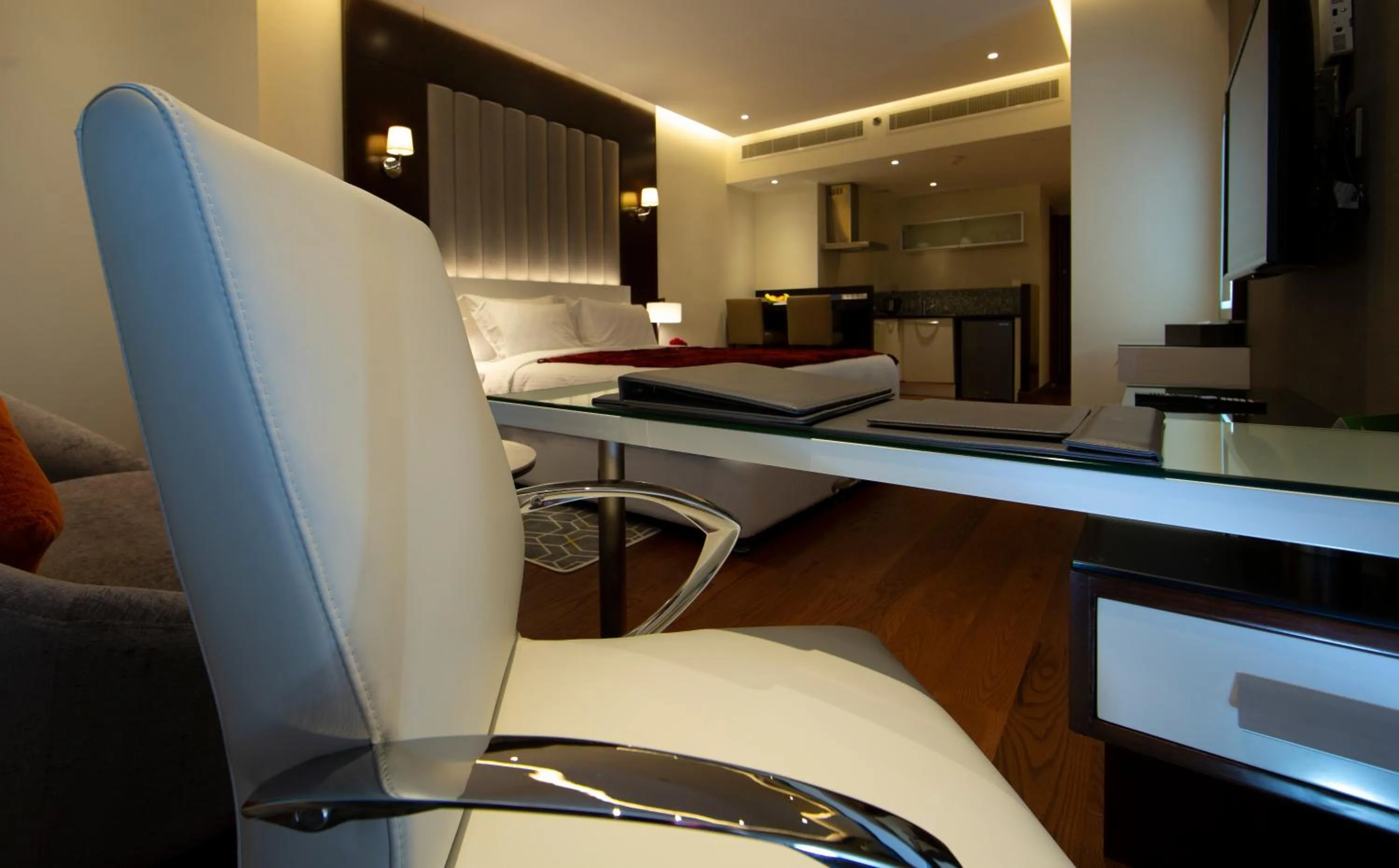 Photo of the whole room in Number One Tower Suites