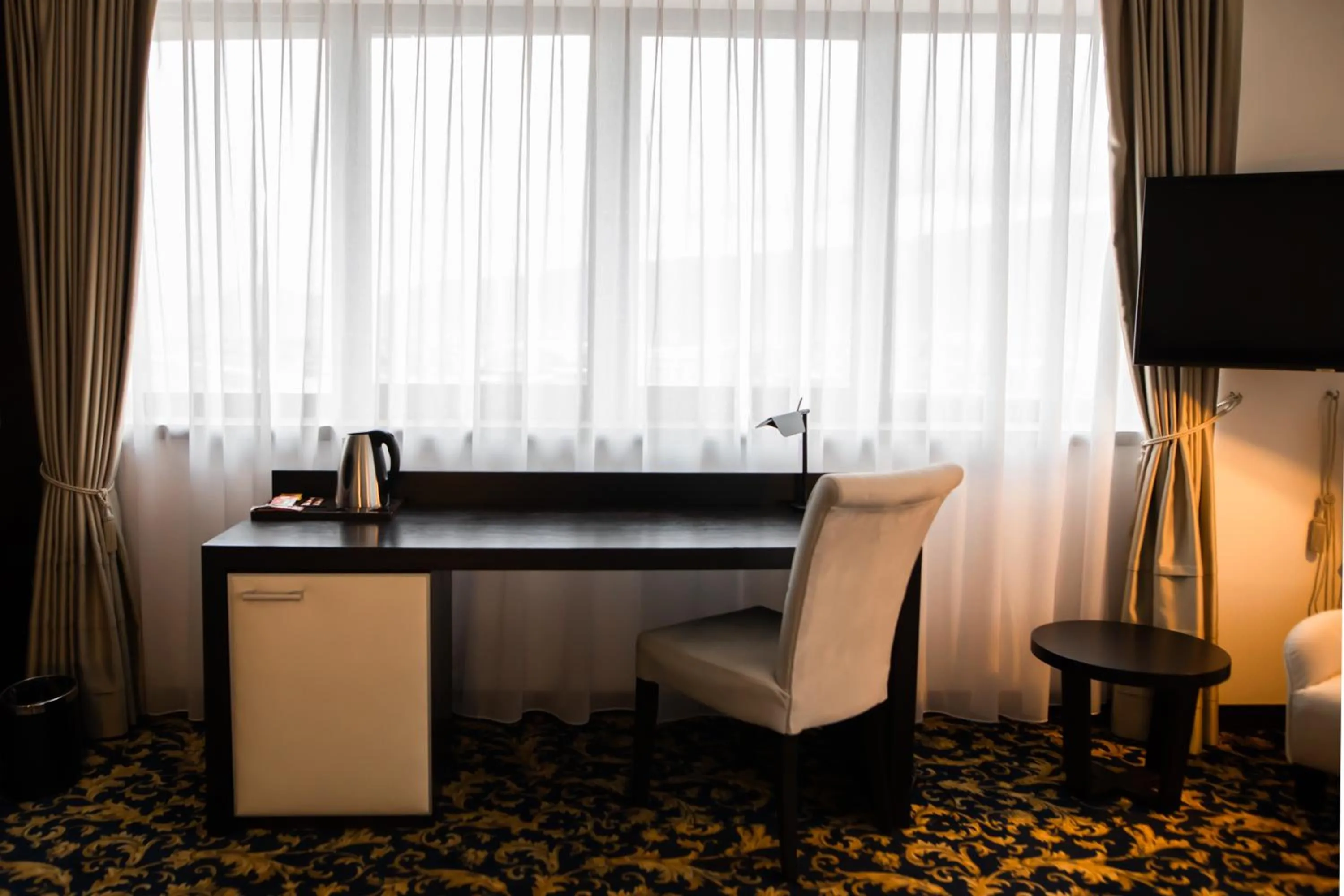 TV and multimedia in Malak Regency Hotel