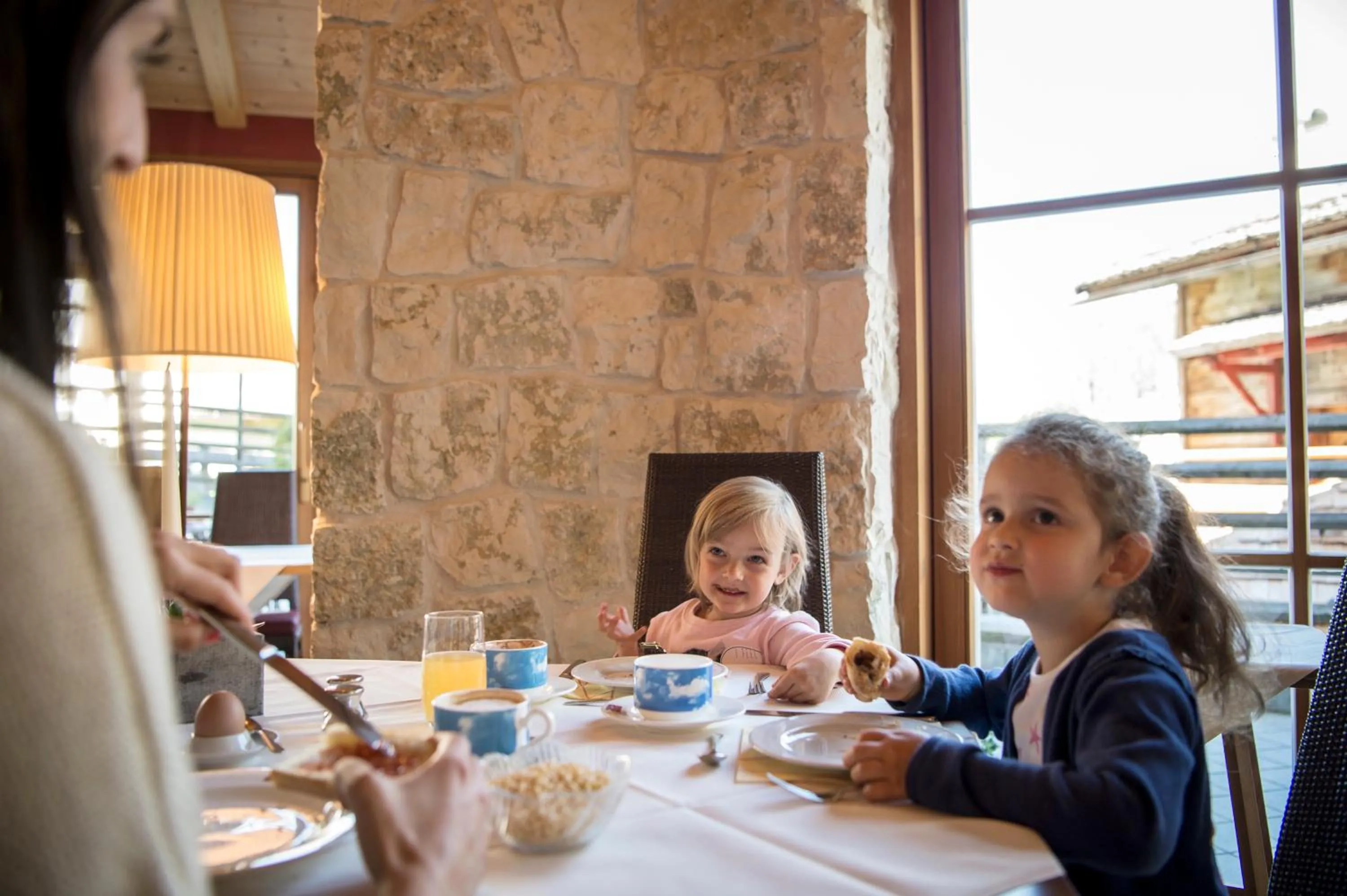 Food and drinks in Post Alpina - Family Mountain Chalets