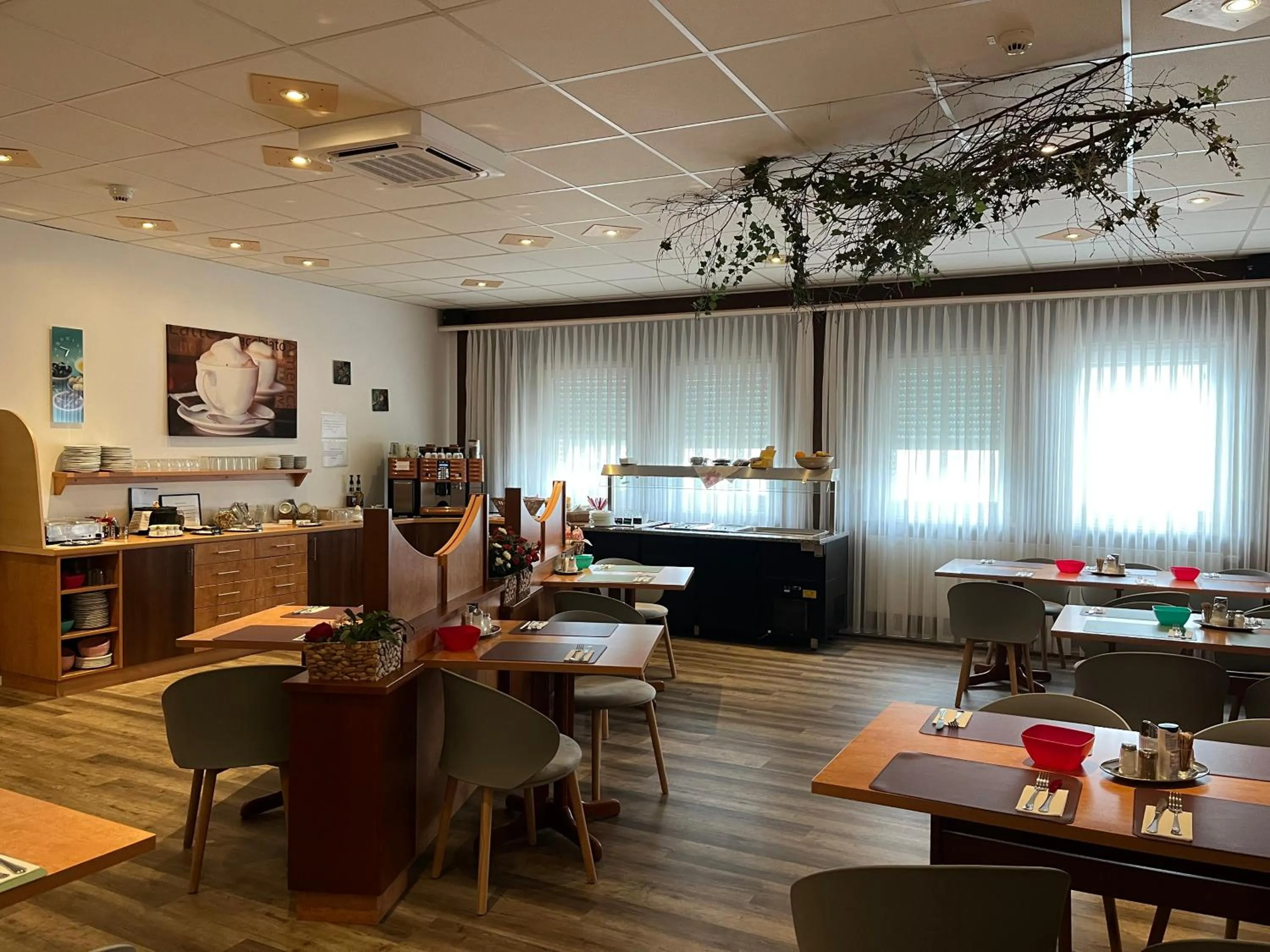 Buffet breakfast in Hotel Thannhof