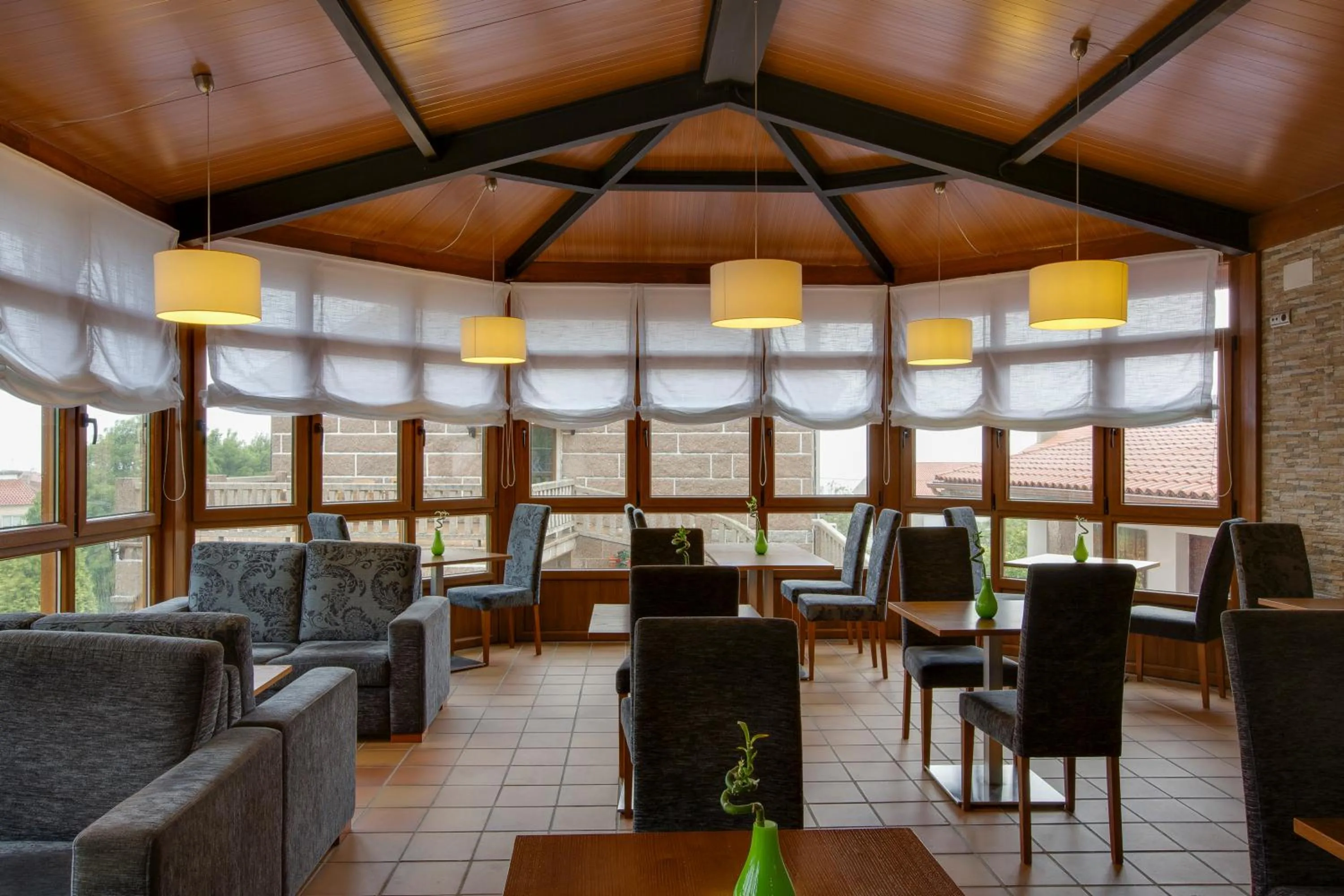 Lounge or bar in Hotel & Apartamentos Cons da Garda