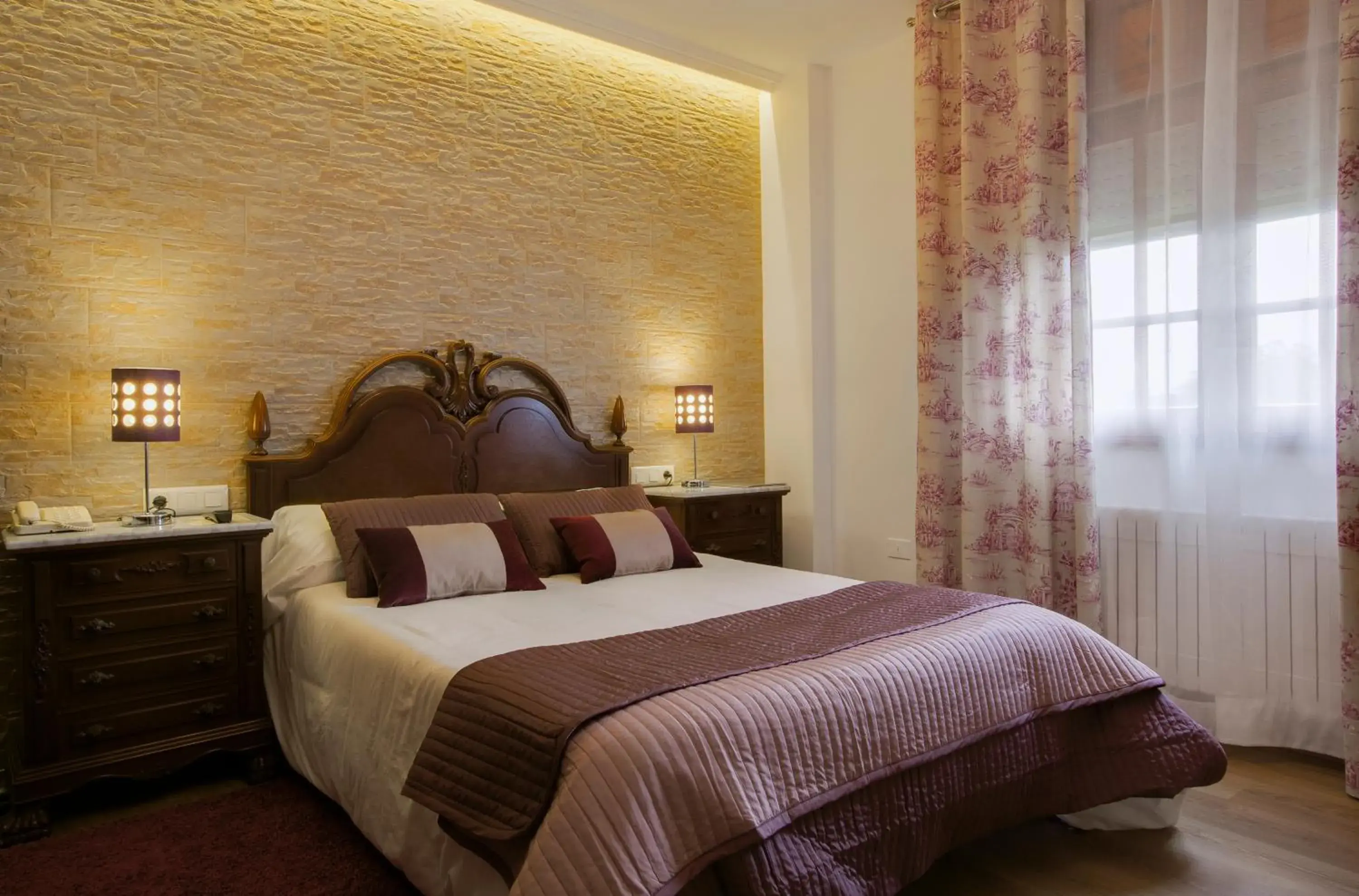 Double Room in Hotel & Apartamentos Cons da Garda Double Room in Hotel & Apartamentos Cons da Garda