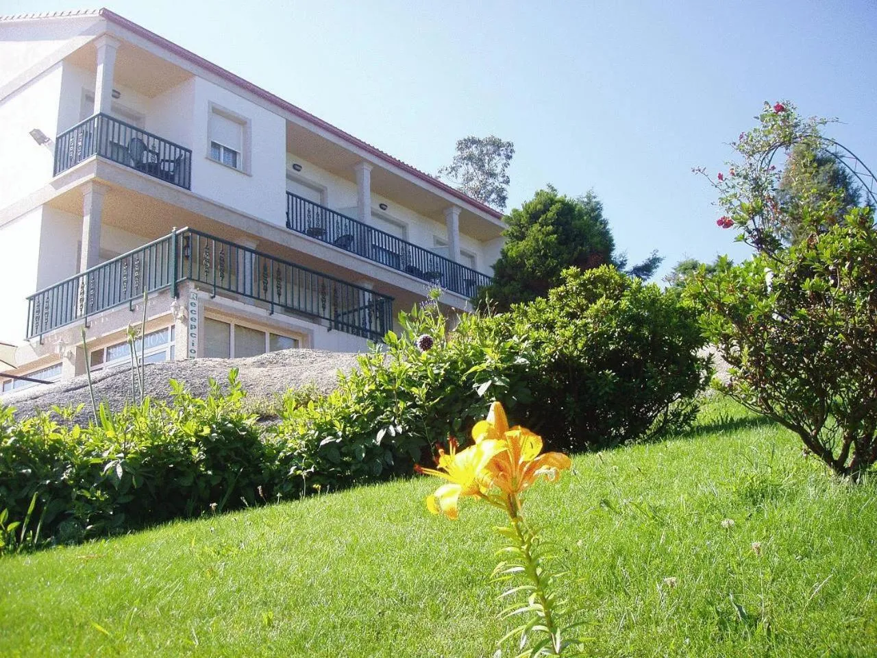 Facade/entrance in Hotel & Apartamentos Cons da Garda