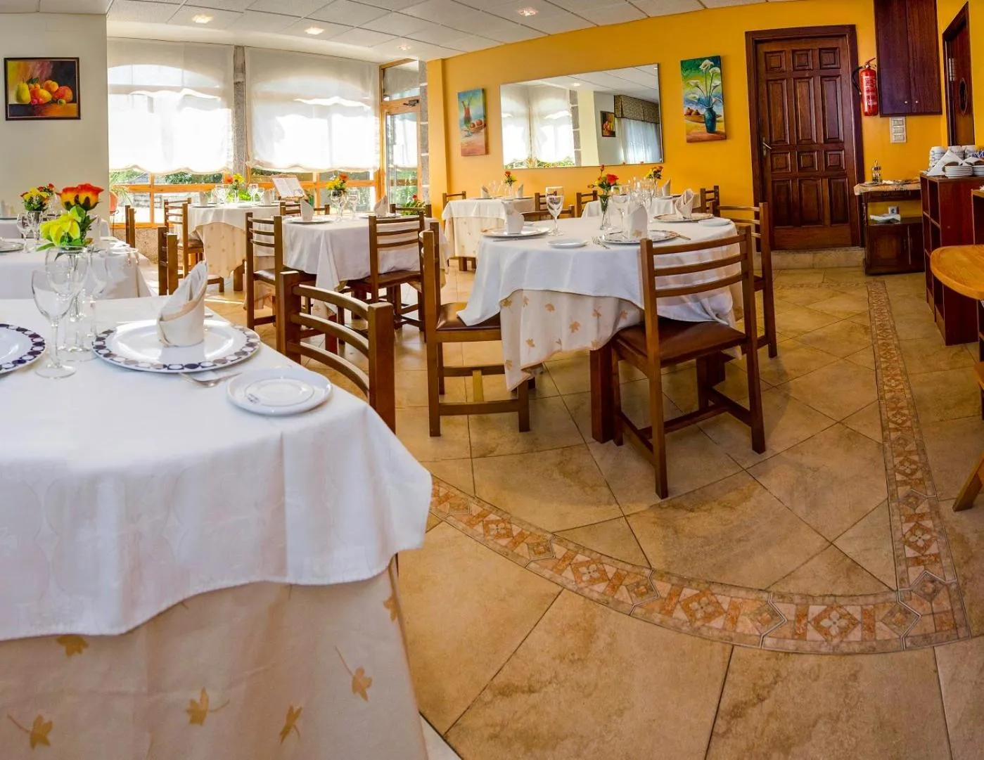 Restaurant/places to eat in Hotel & Apartamentos Cons da Garda