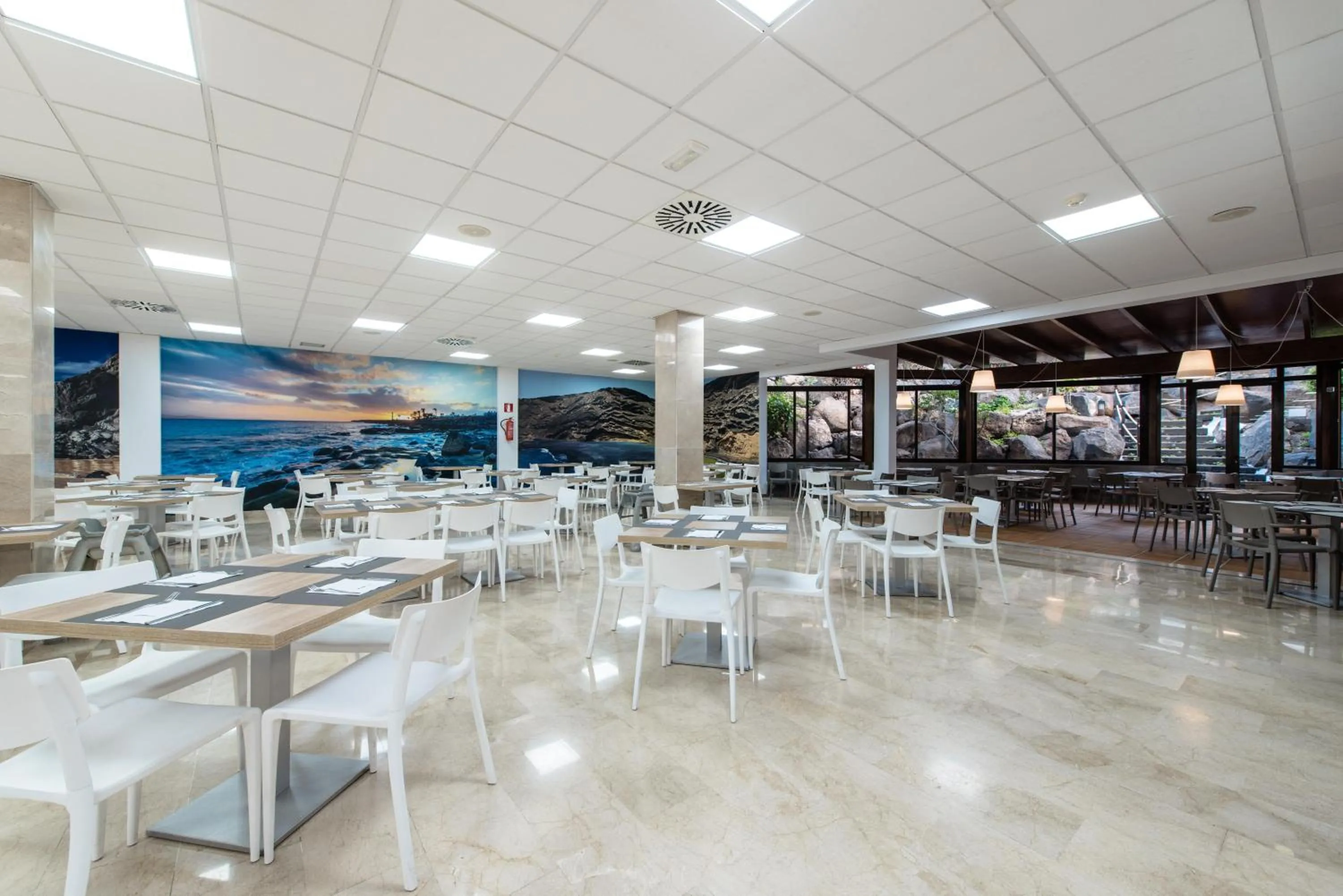 Restaurant/places to eat in THB Tropical Island