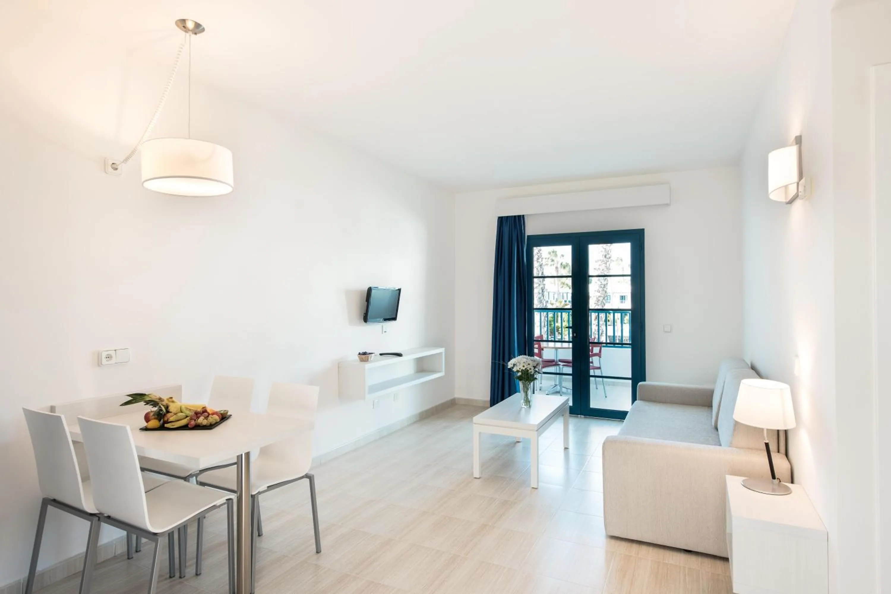 Photo of the whole room in THB Tropical Island