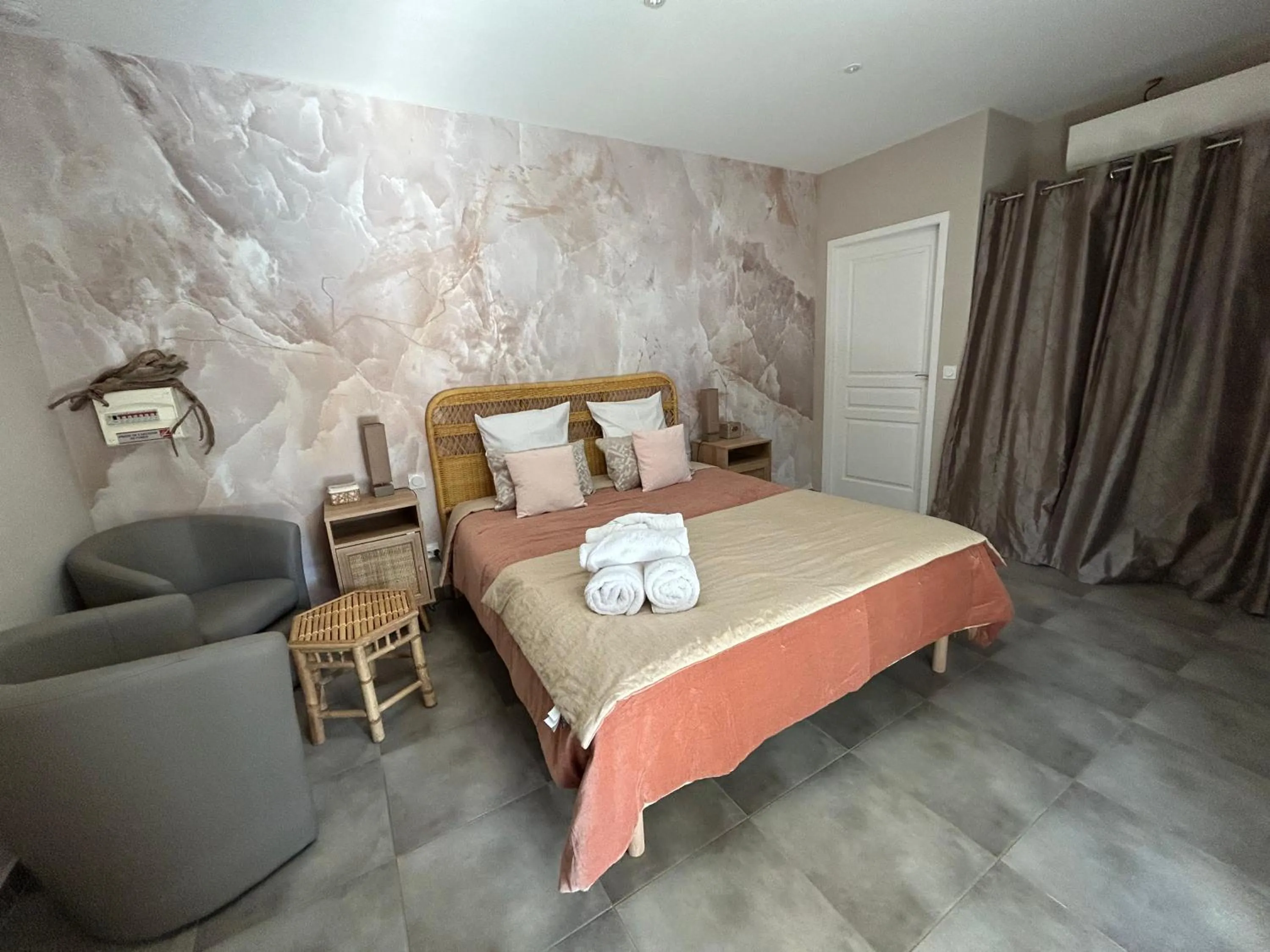 Bed in Résidence Alba