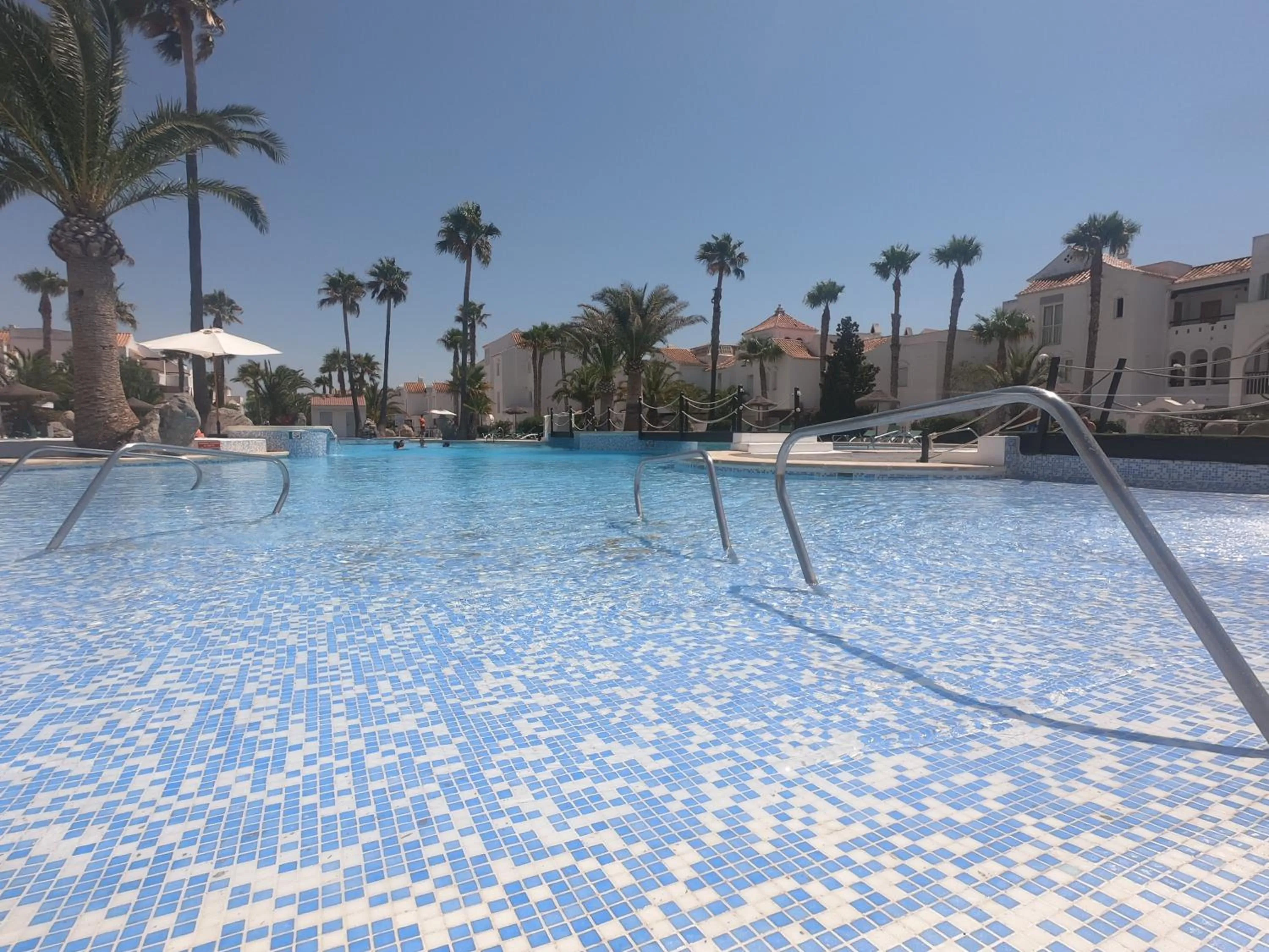 Swimming pool in Apartamentos Golf Center