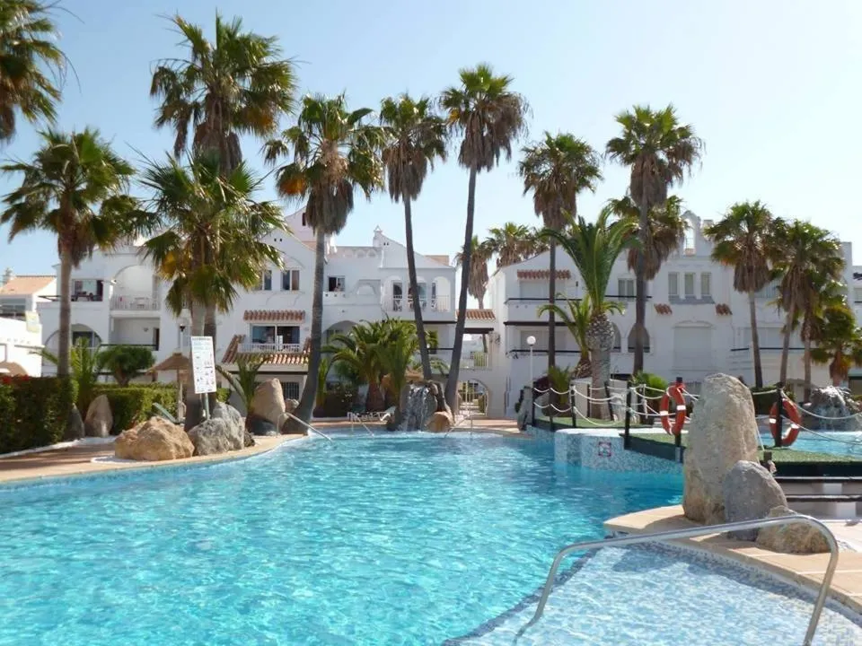 Swimming pool in Apartamentos Golf Center